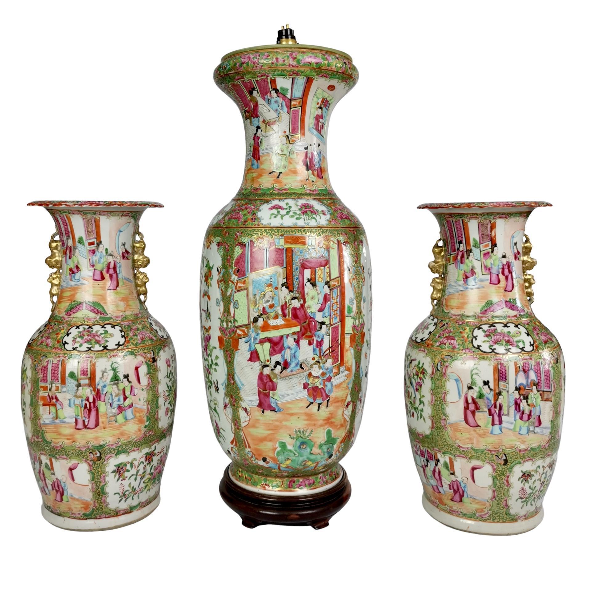 This is a beautiful pair of vases in the 
