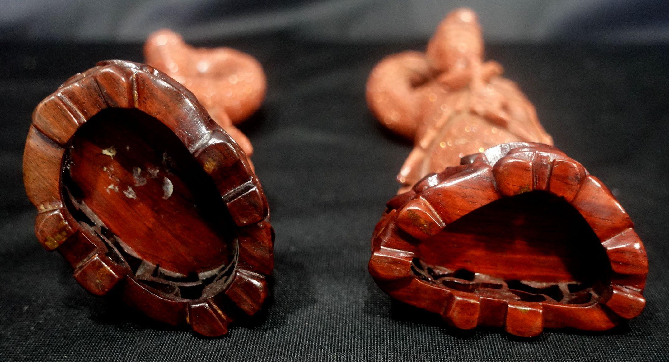 Pair of Chinese Carved Aventurine Quanyin Figures  For Sale 1