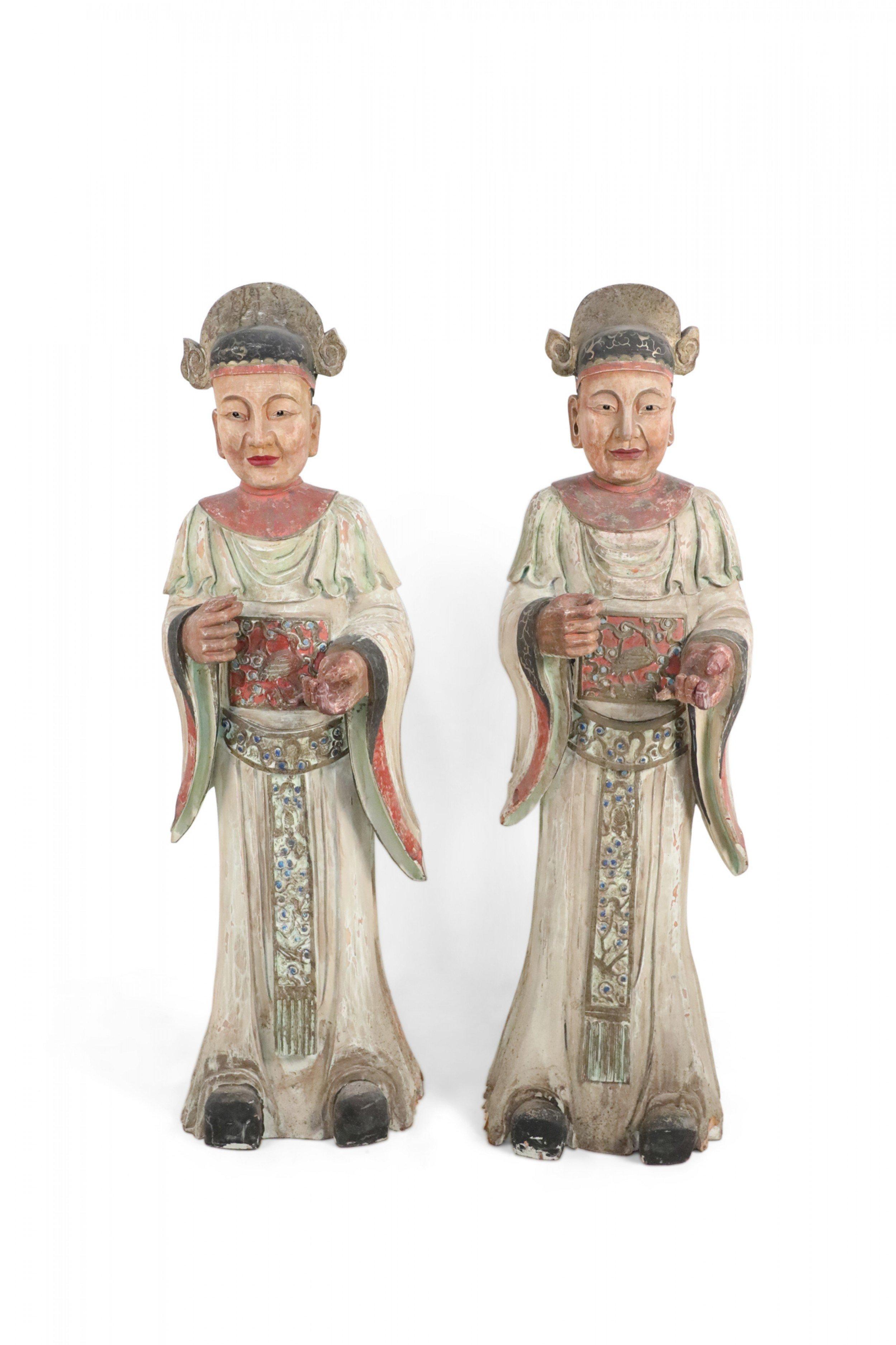 Pair of Chinese Carved Wood Civil Officer Statues For Sale 2