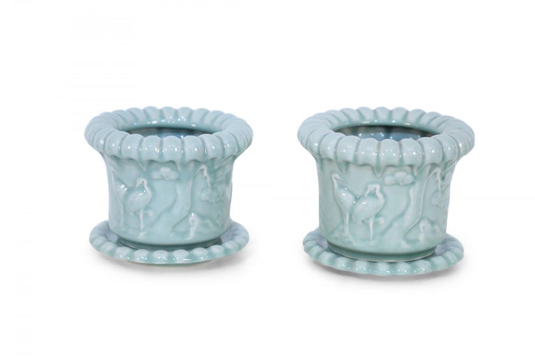 Pair of Chinese Celadon Scalloped Pots In Good Condition For Sale In New York, NY