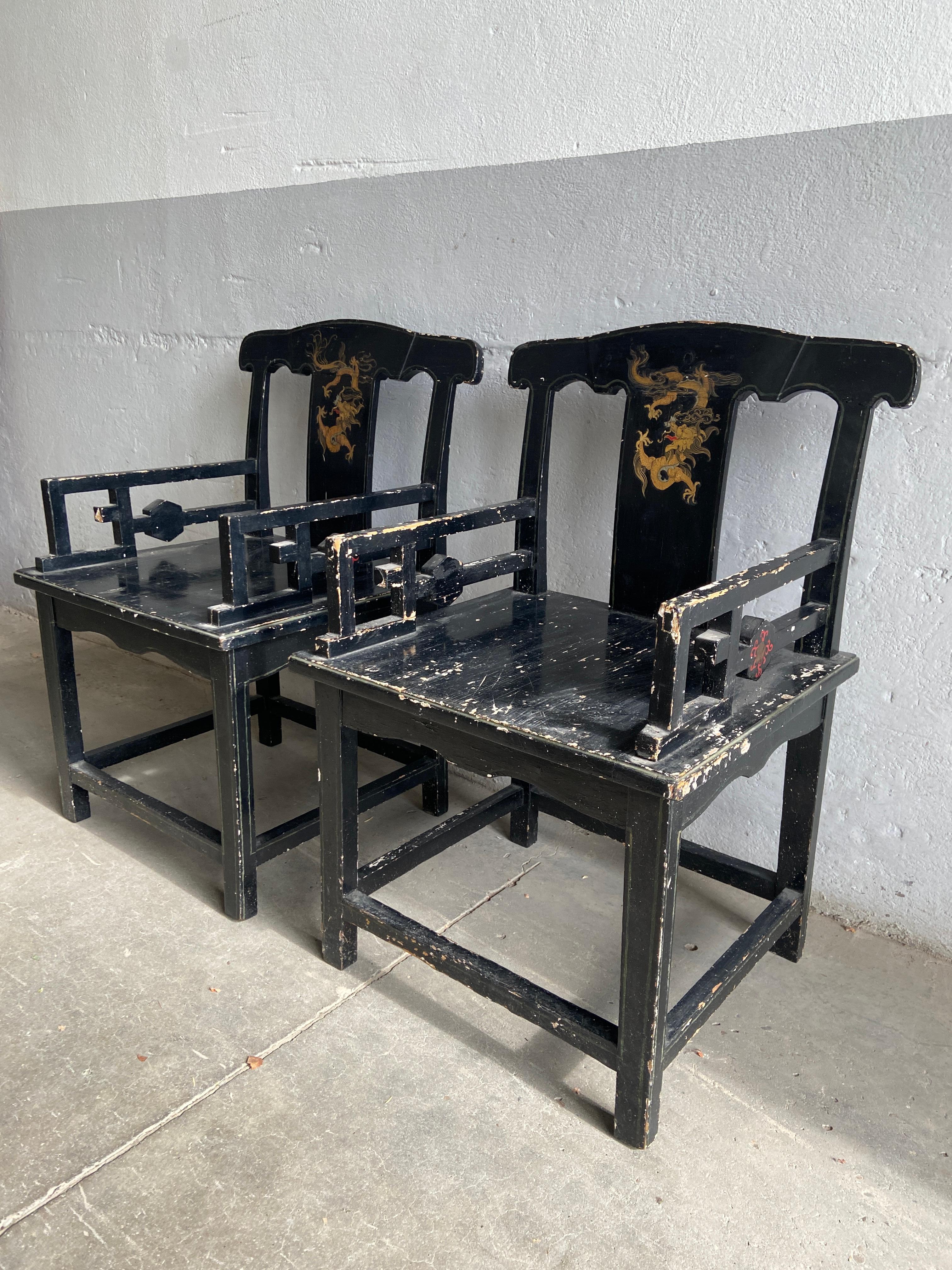 Pair of Chinese Chair in Lacquered Black Wood and Gold from Late 19th Century For Sale 1