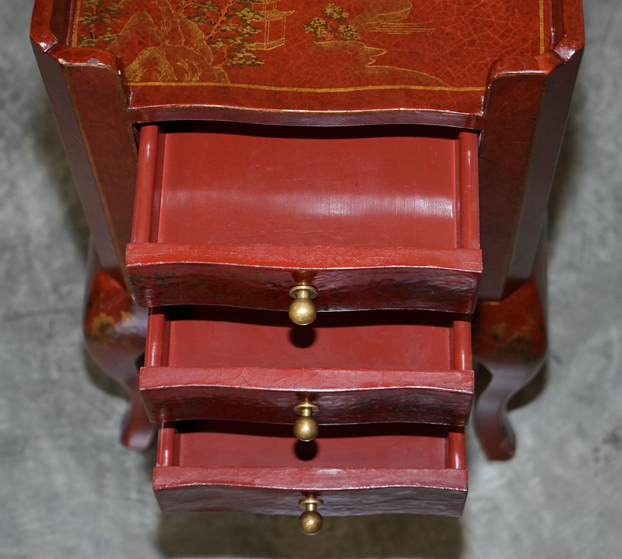 Pair of Chinese Chinoiserie Red Lacquer Three Drawer Bedside / Side Lamp Tables For Sale 5