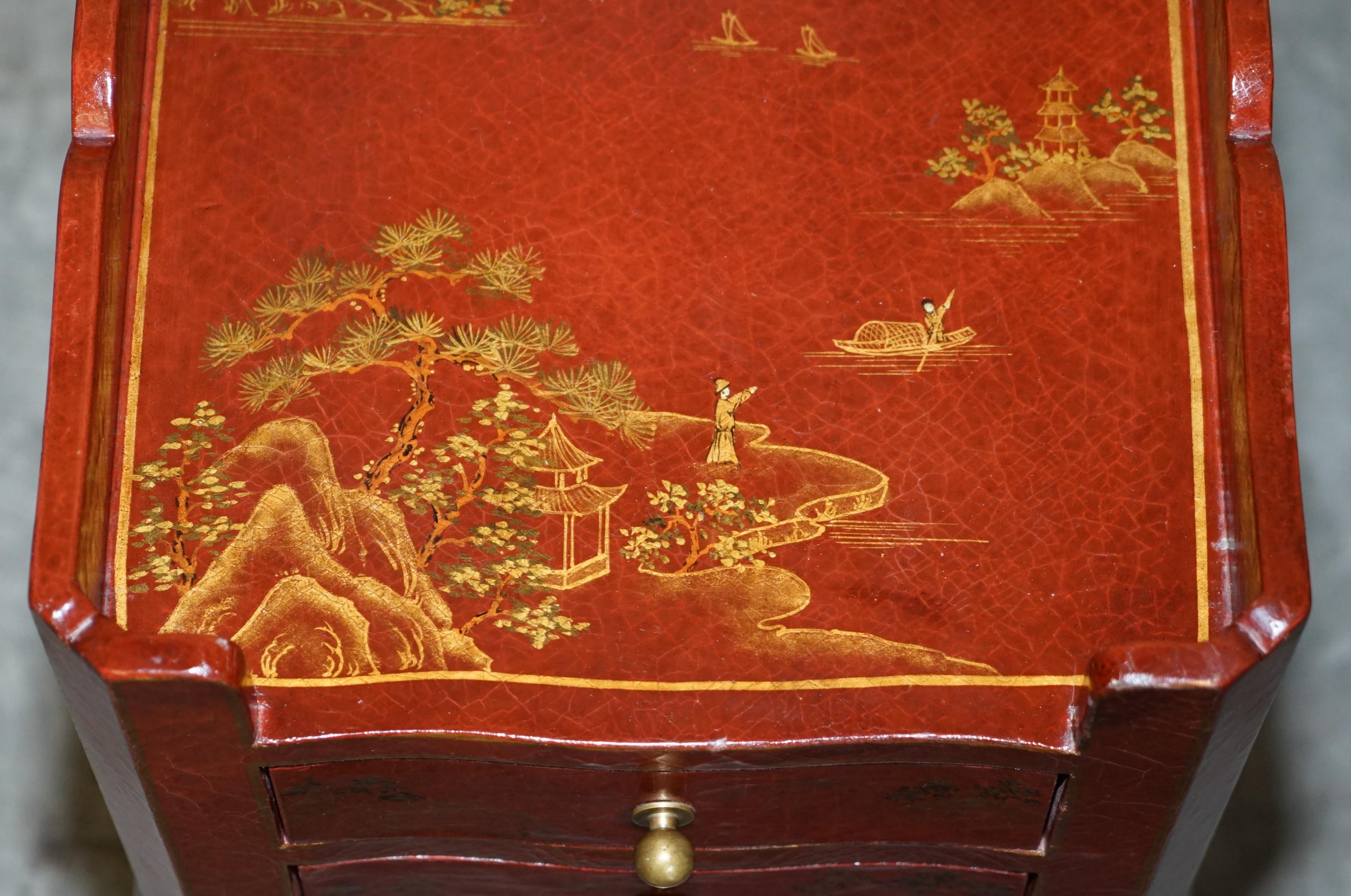 Pair of Chinese Chinoiserie Red Lacquer Three Drawer Bedside / Side Lamp Tables For Sale 11