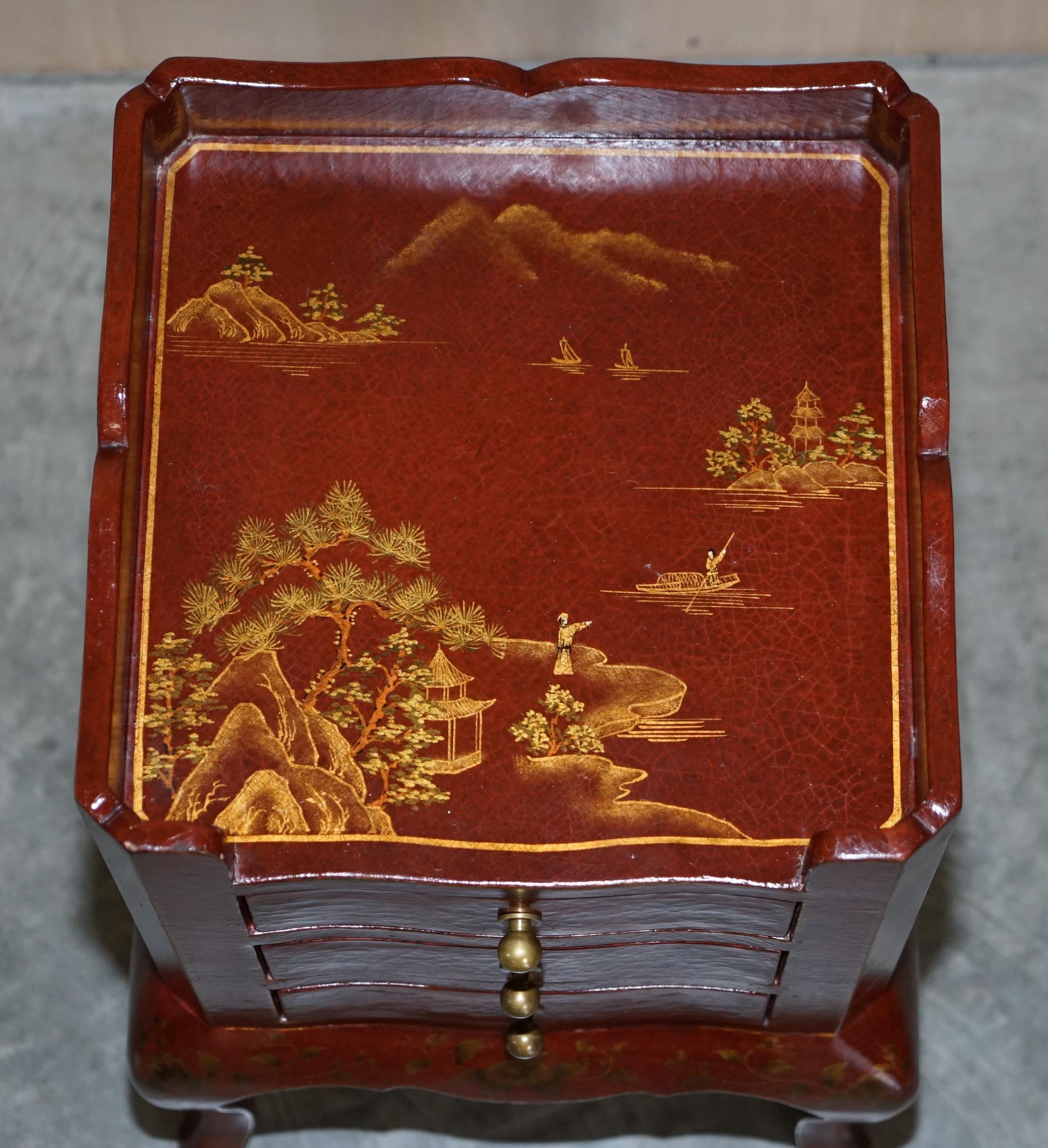 Pair of Chinese Chinoiserie Red Lacquer Three Drawer Bedside / Side Lamp Tables For Sale 1