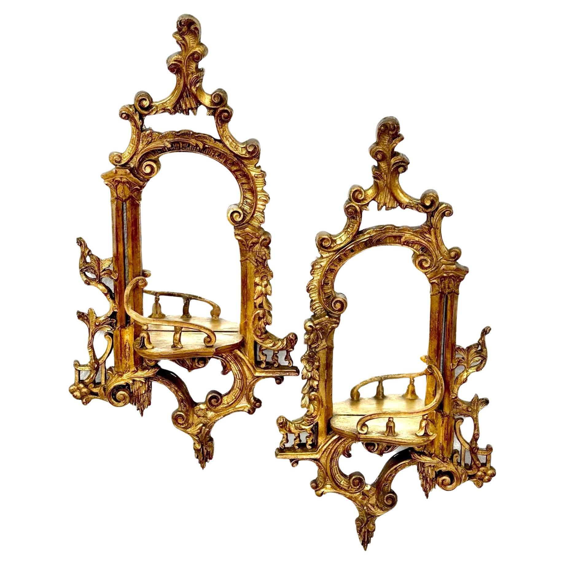 Pareja De Ménsulas De Pared Chinas Chippendale Doradas Con Espejo