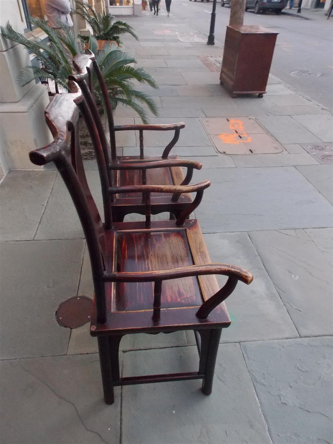 Paar chinesische Chippendale-Sessel aus rot lackiertem Königsholz aus der Qing-Dynastie 1840 im Zustand „Hervorragend“ im Angebot in Hollywood, SC
