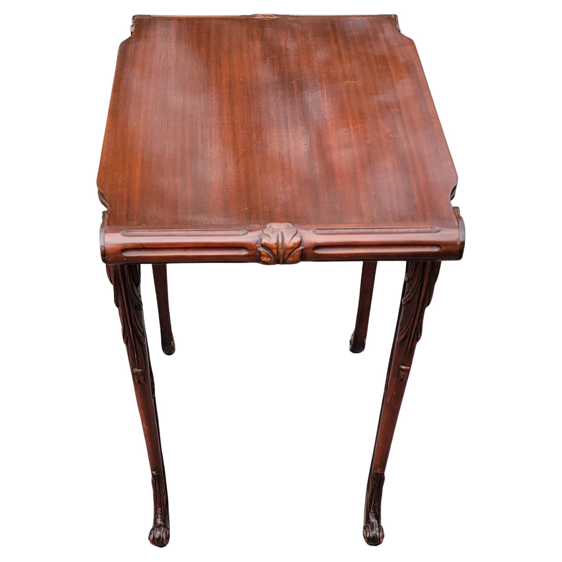 Hand-Carved Pair of Chinese Chippendale Style Carved Mahogany End Tables For Sale