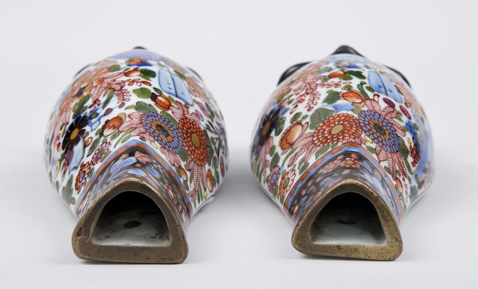 Chinese Export Pair of Chinese Clobbered Wall Pockets, circa 1780 For Sale