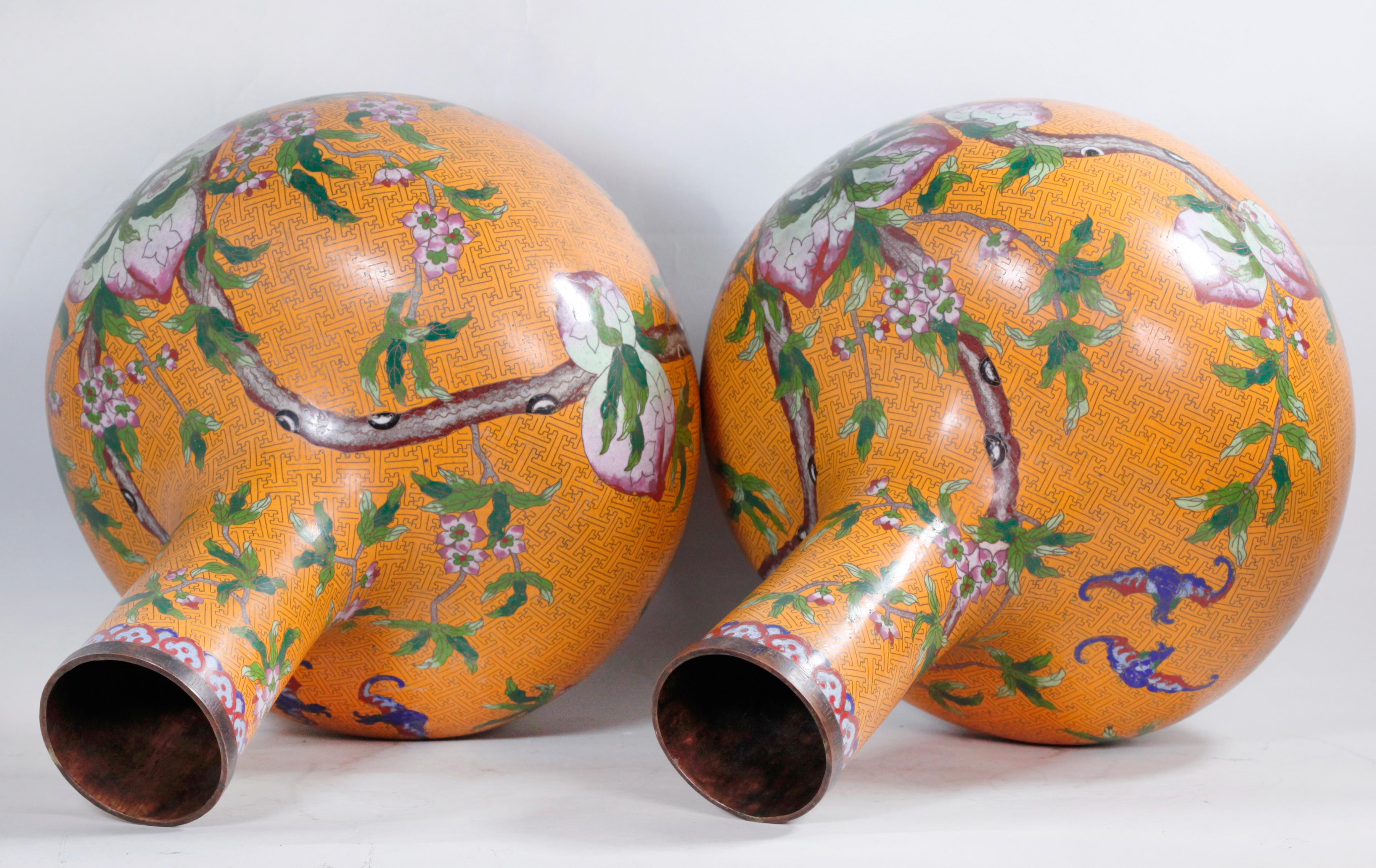 Cloissoné Pair of Chinese Cloisonné Bottle Vases For Sale