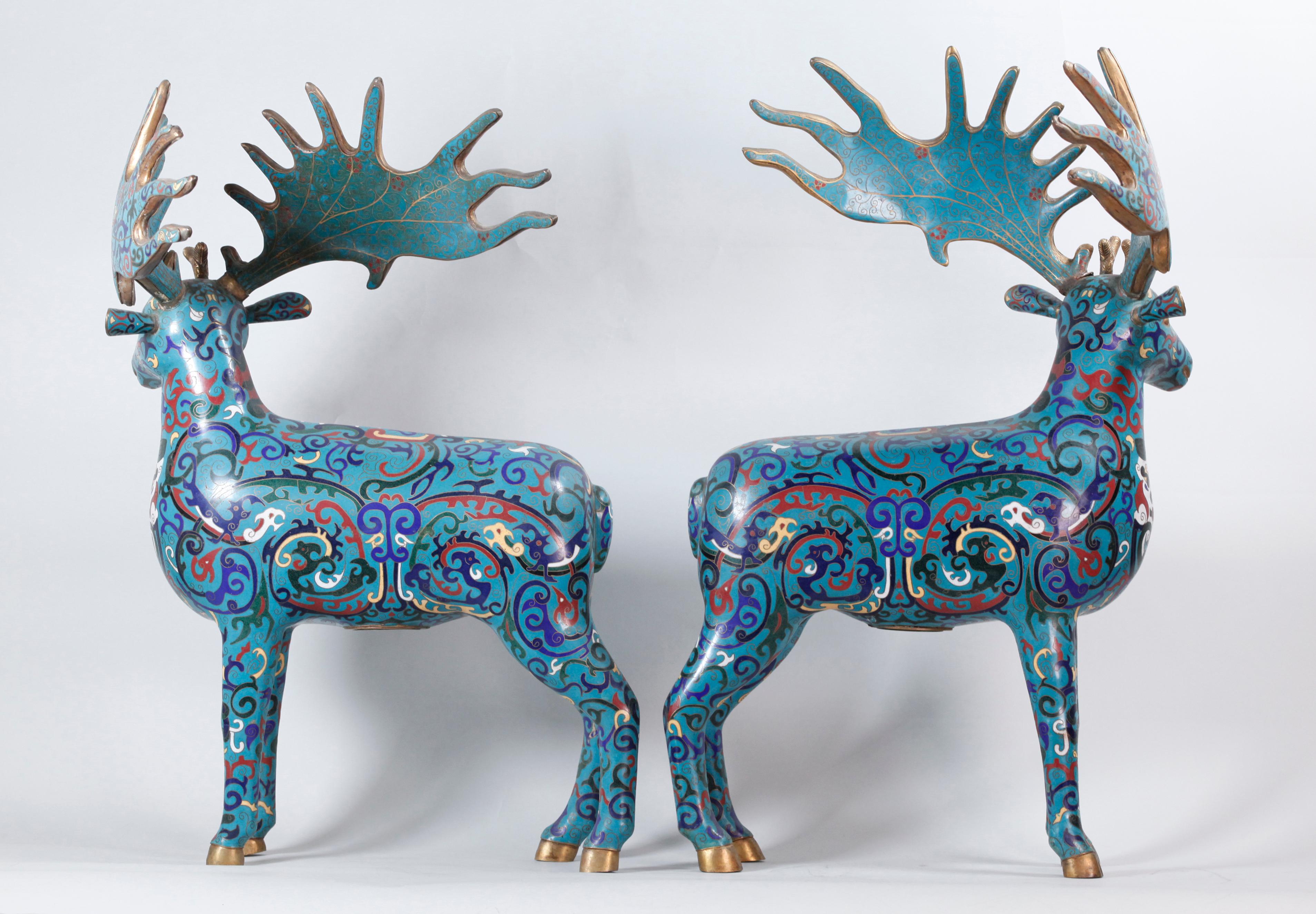 Cloissoné Pair of Chinese Cloisonné Deer For Sale