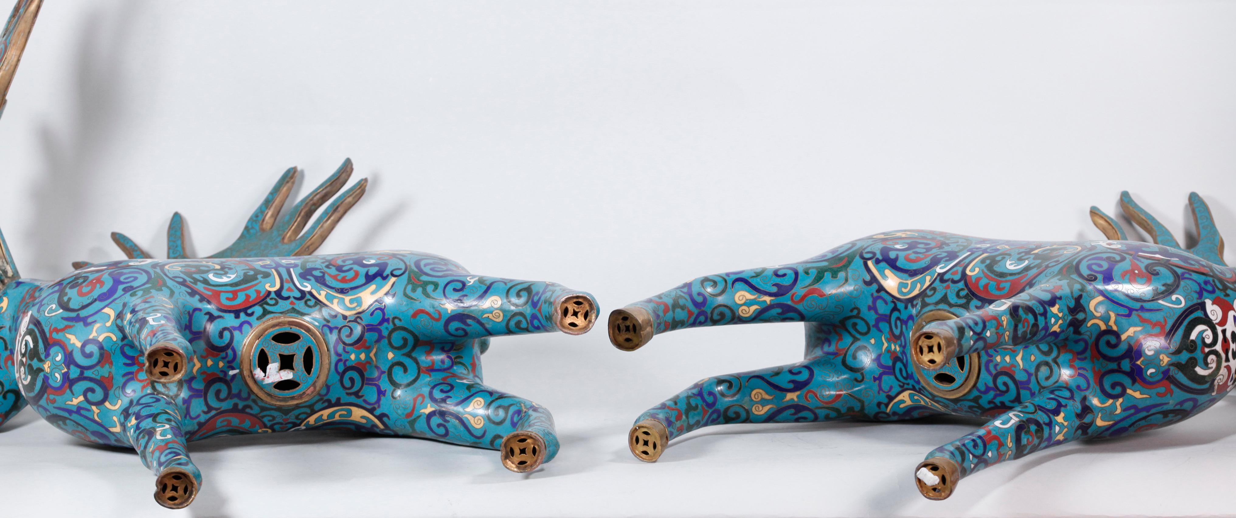 Pair of Chinese Cloisonné Deer In Good Condition For Sale In New York, NY