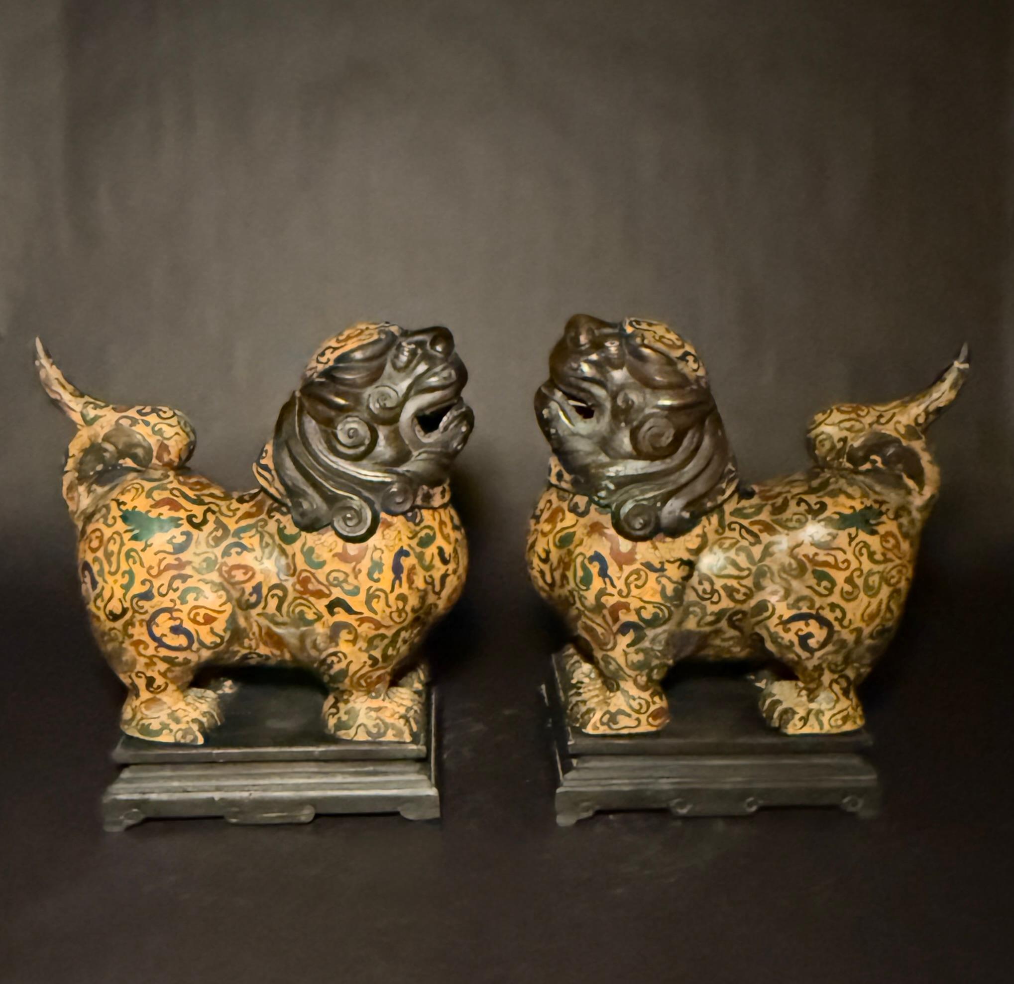 Pareja De Censores Chinos De Cloisonné Esmaltado Foo León Exportación china en venta