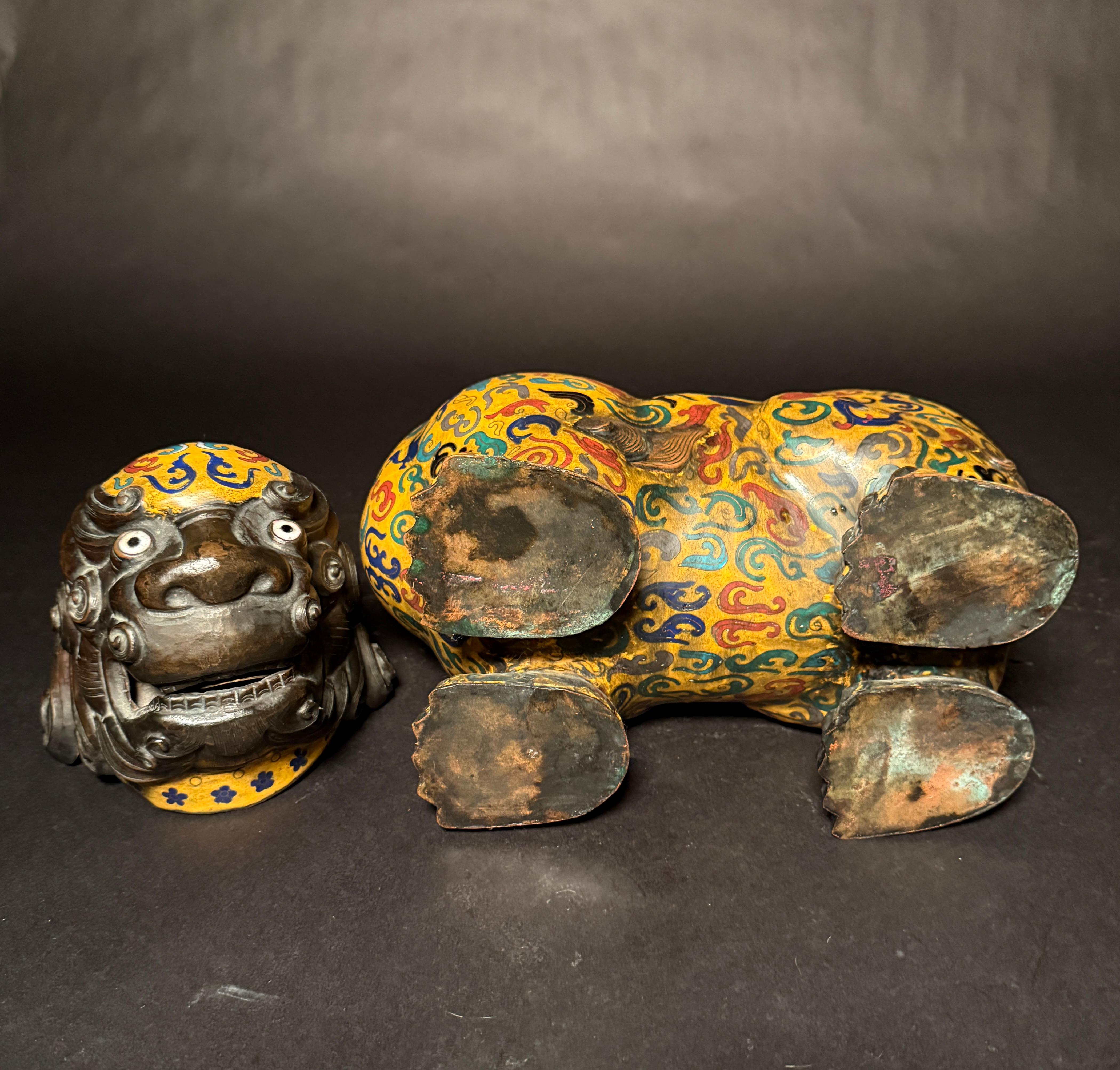 Pareja De Censores Chinos De Cloisonné Esmaltado Foo León en venta 1