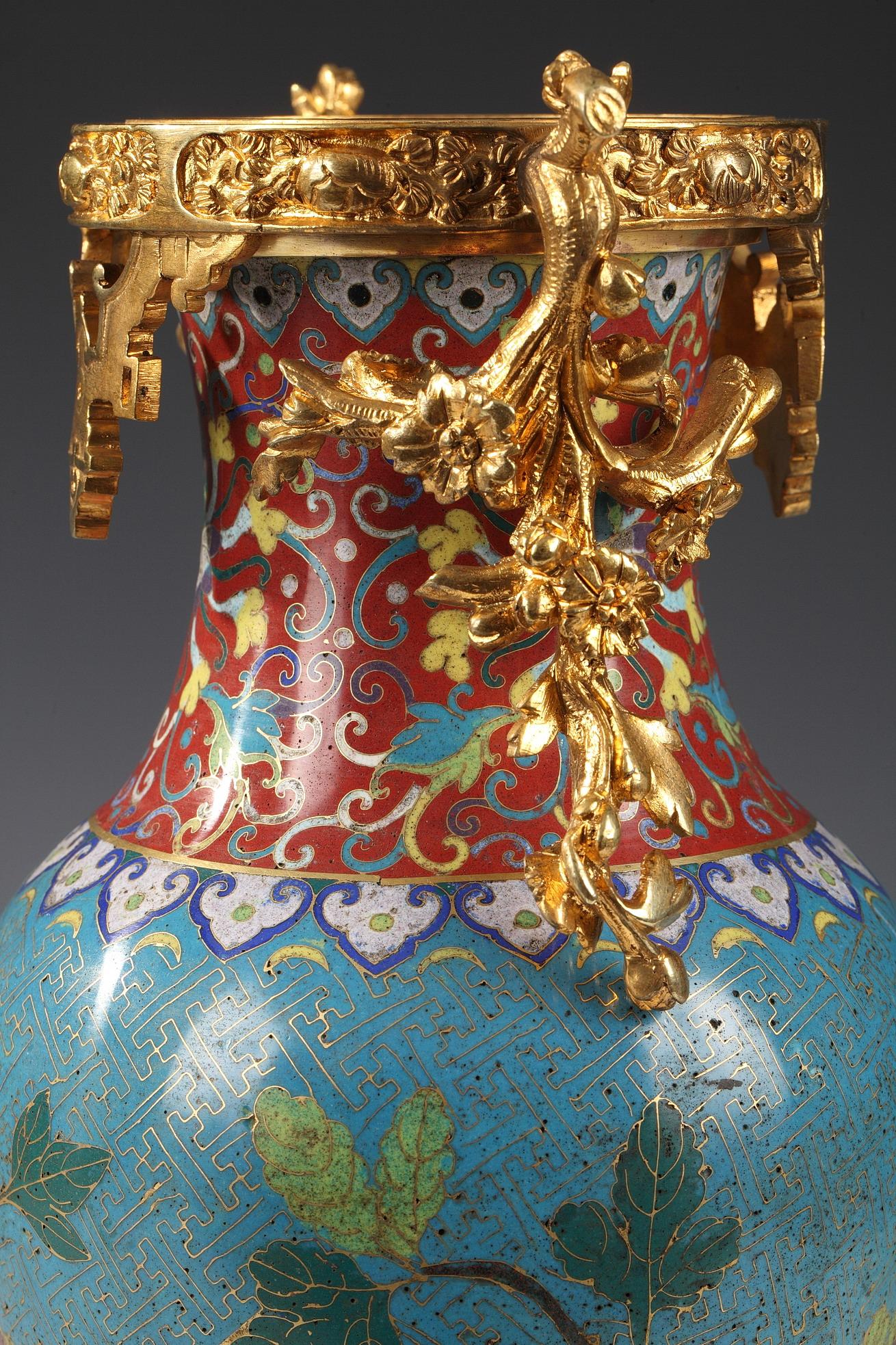 Pair of Chinese Cloisonné Enamel Vases Attributed to L'Escalier de Cristal In Good Condition In PARIS, FR