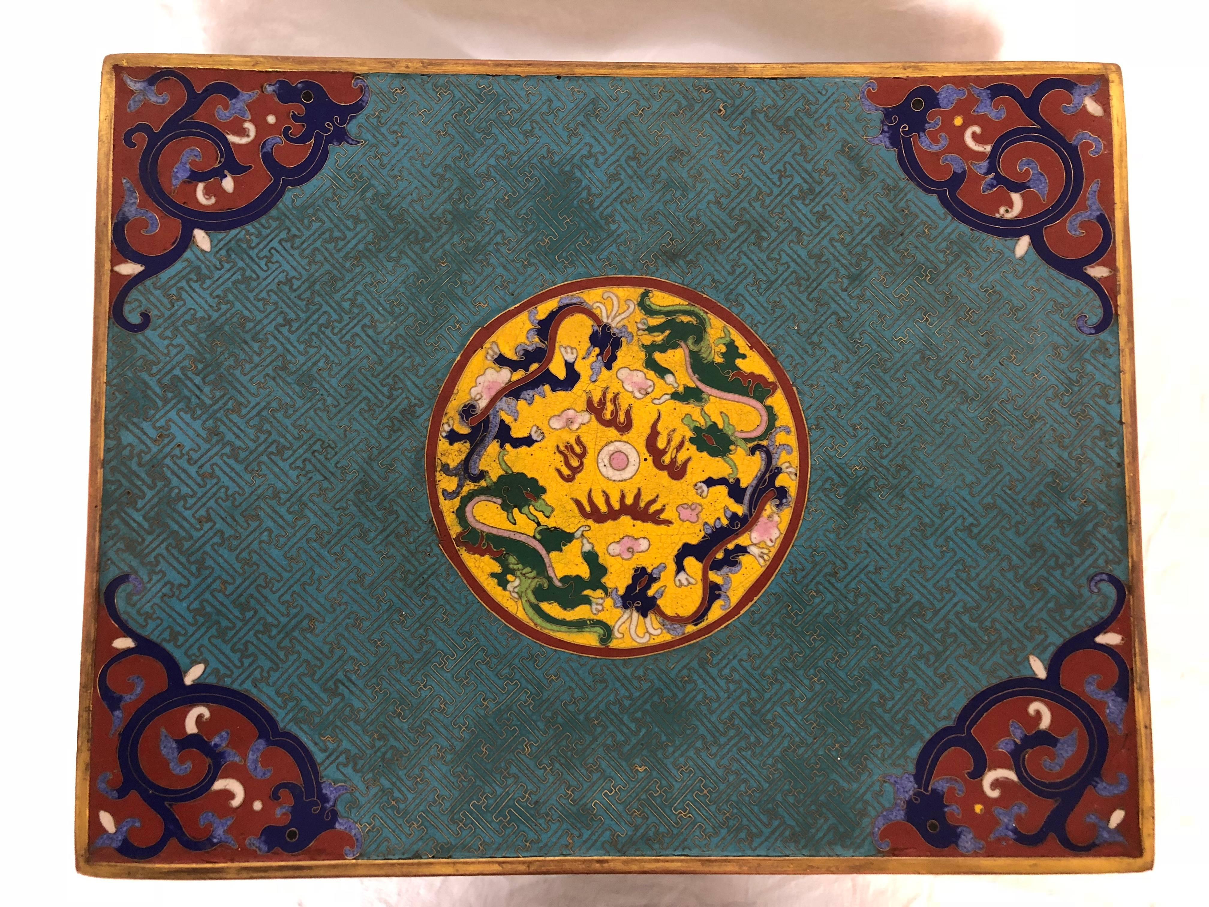 Paire de tabourets de jardin cloisonnés chinois Bon état à Seattle, WA