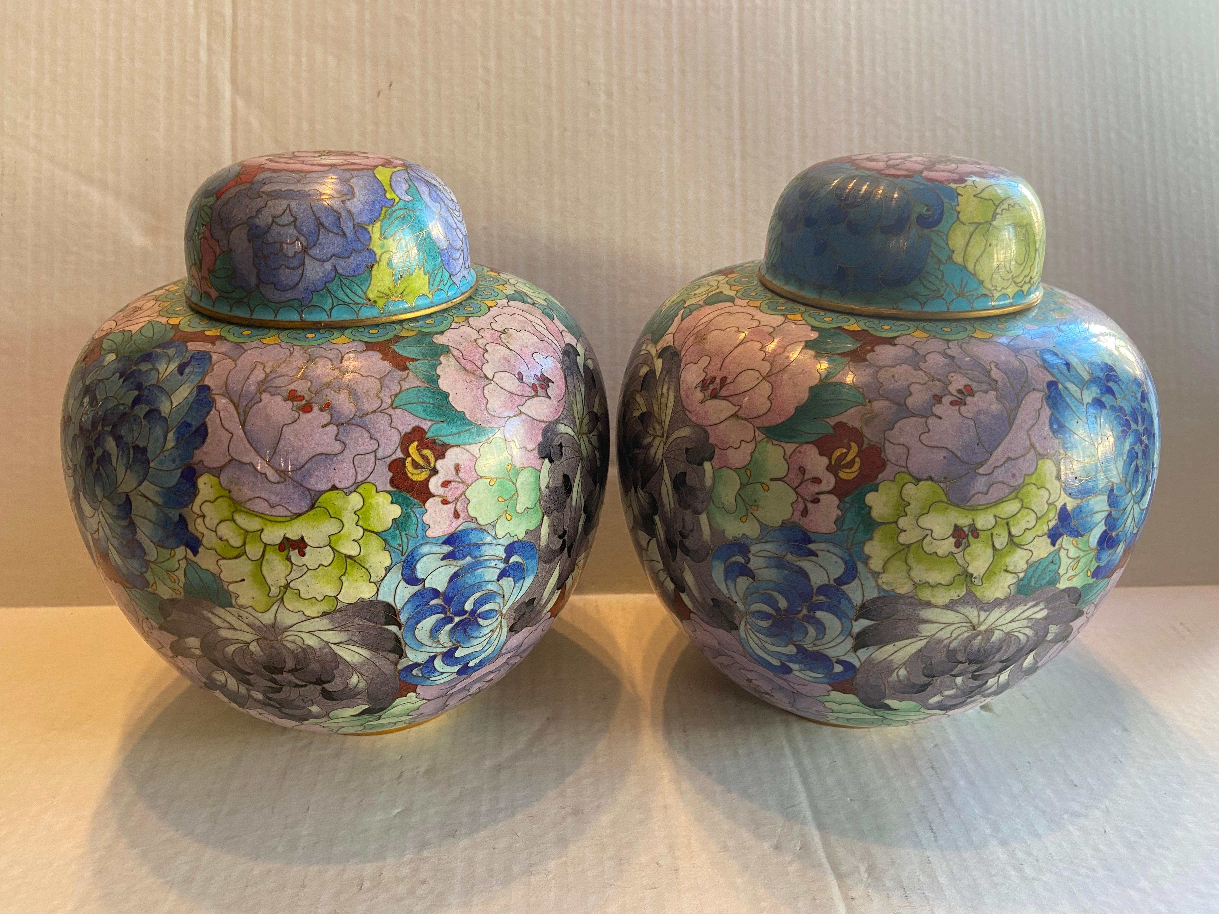 Pair of Chinese Cloisonné Mille Fleur Jars with Lids In Good Condition In Sarasota, FL