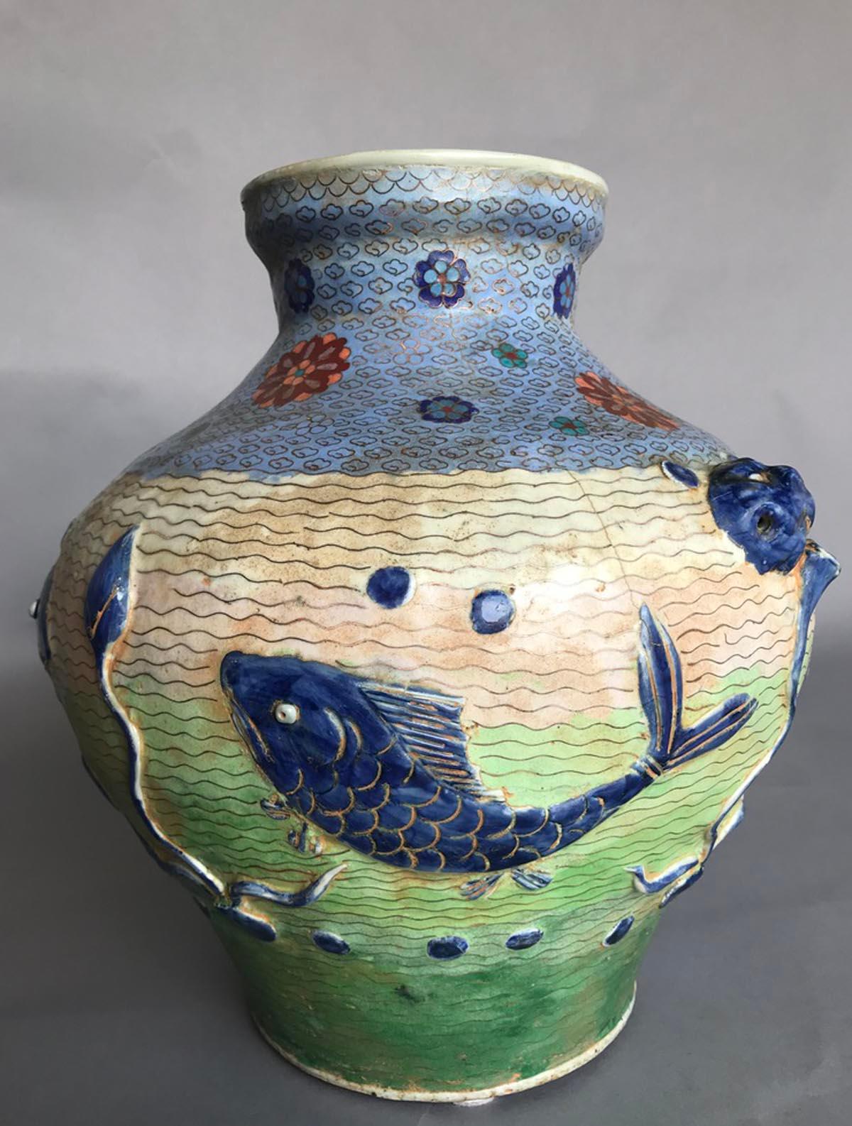 20th Century Pair of Chinese Cloisonné Vases For Sale