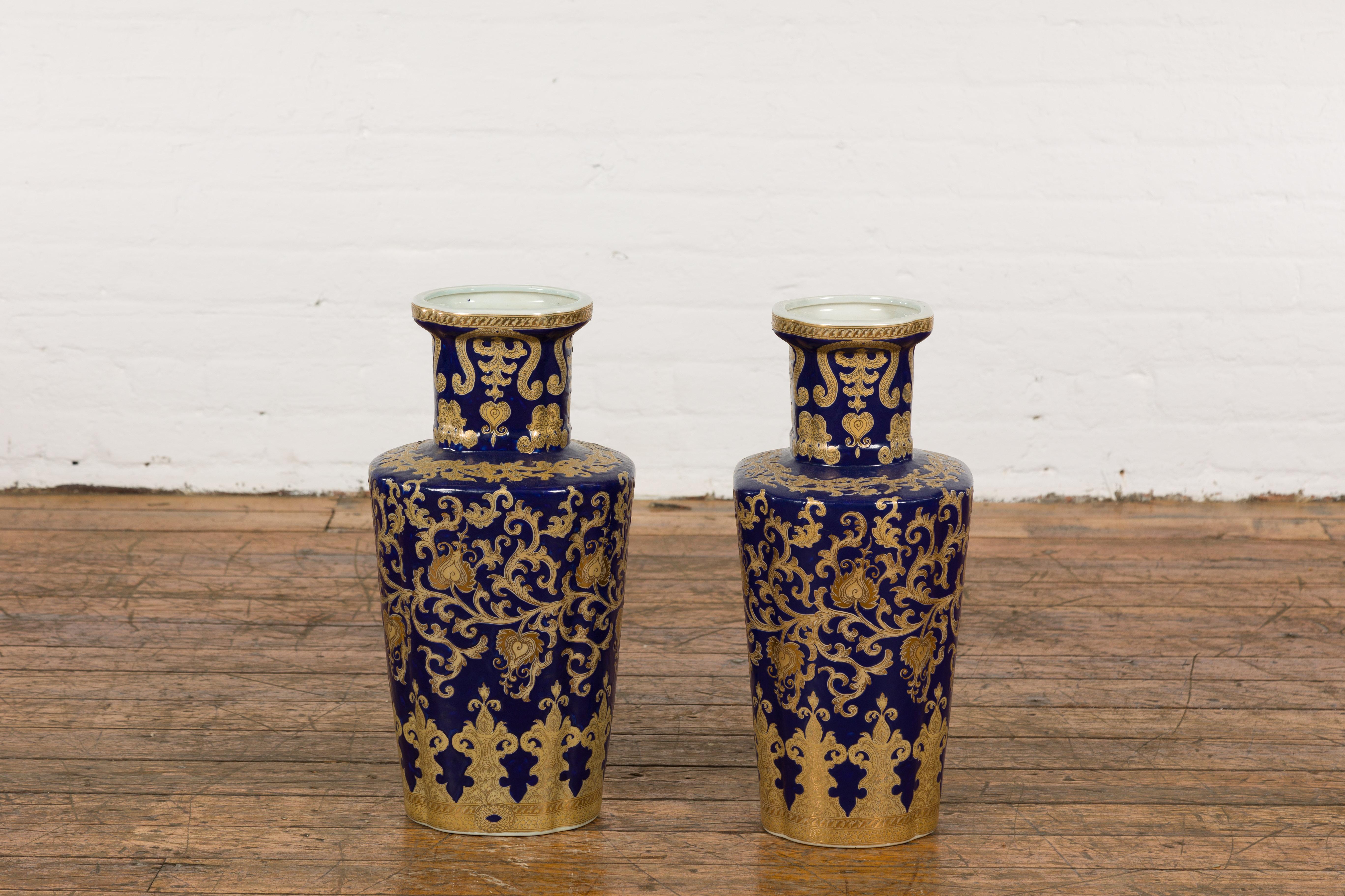 Pair of Dark Blue and Gold Vintage Vases with Intricate Design For Sale 7