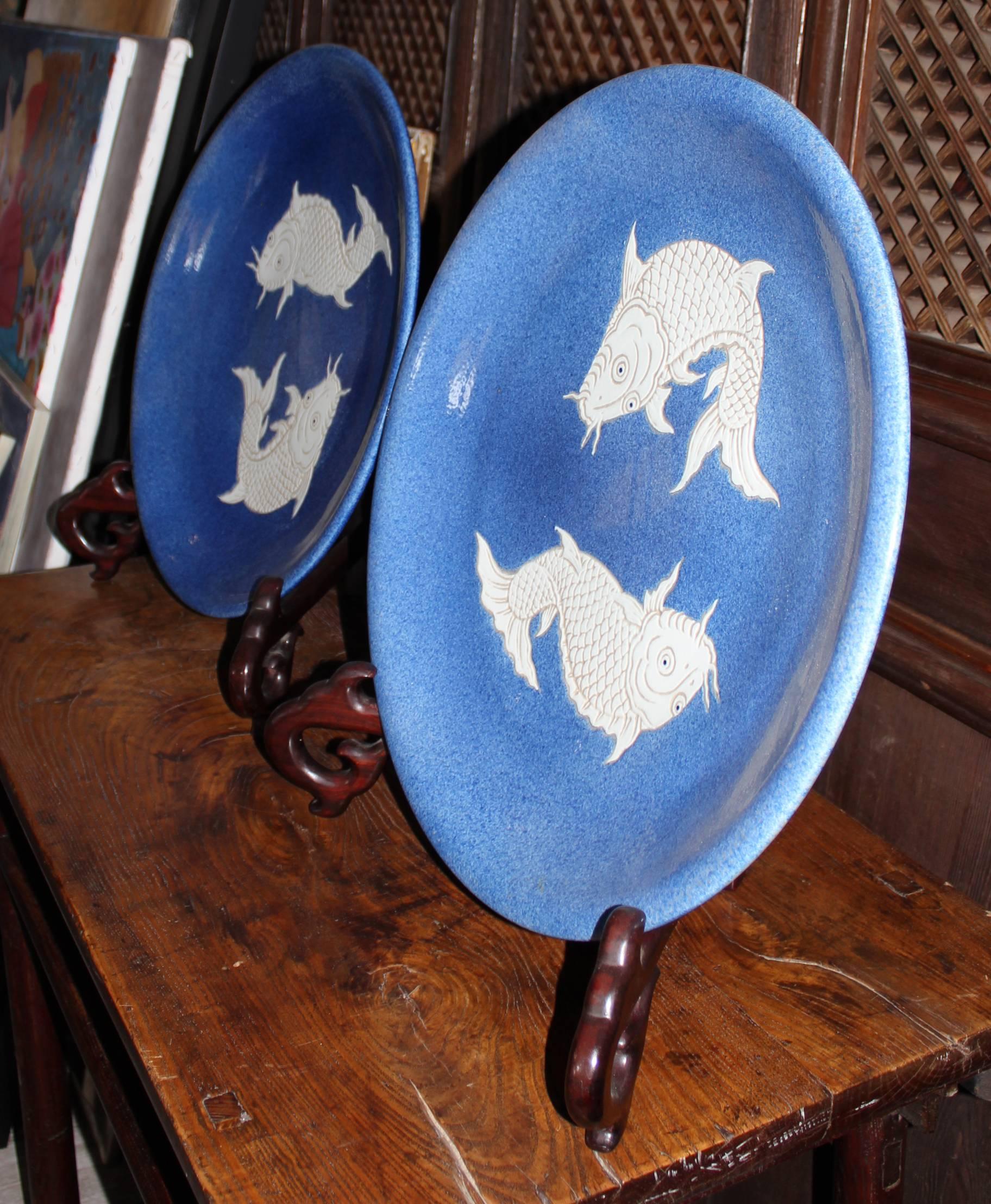 Pair of Chinese Cobalt Blue Decorated Porcelain Plates 4