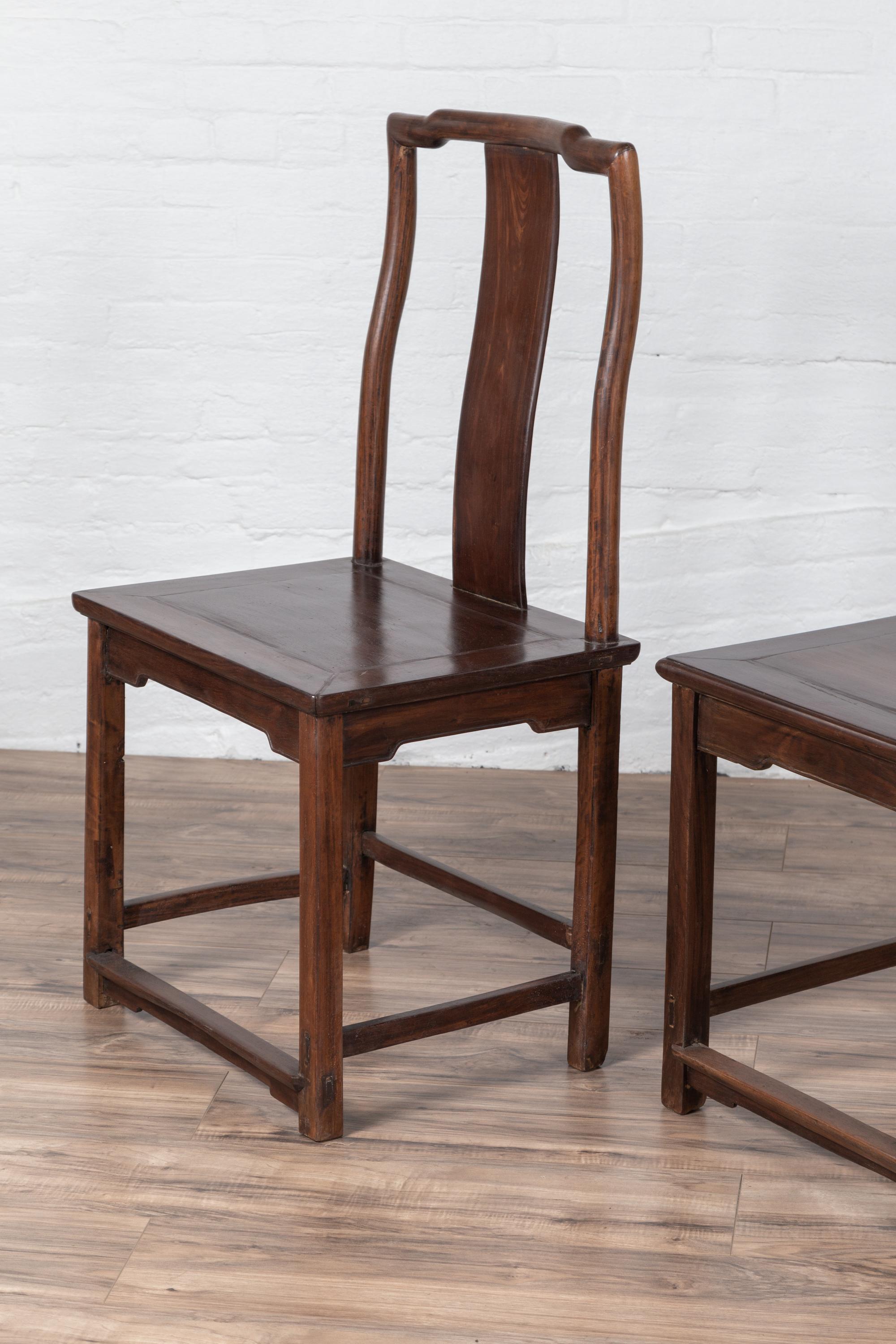 Pair of Chinese Elm Dark Patina Scholar's Ceremonial Chairs with Sinuous Splats For Sale 10
