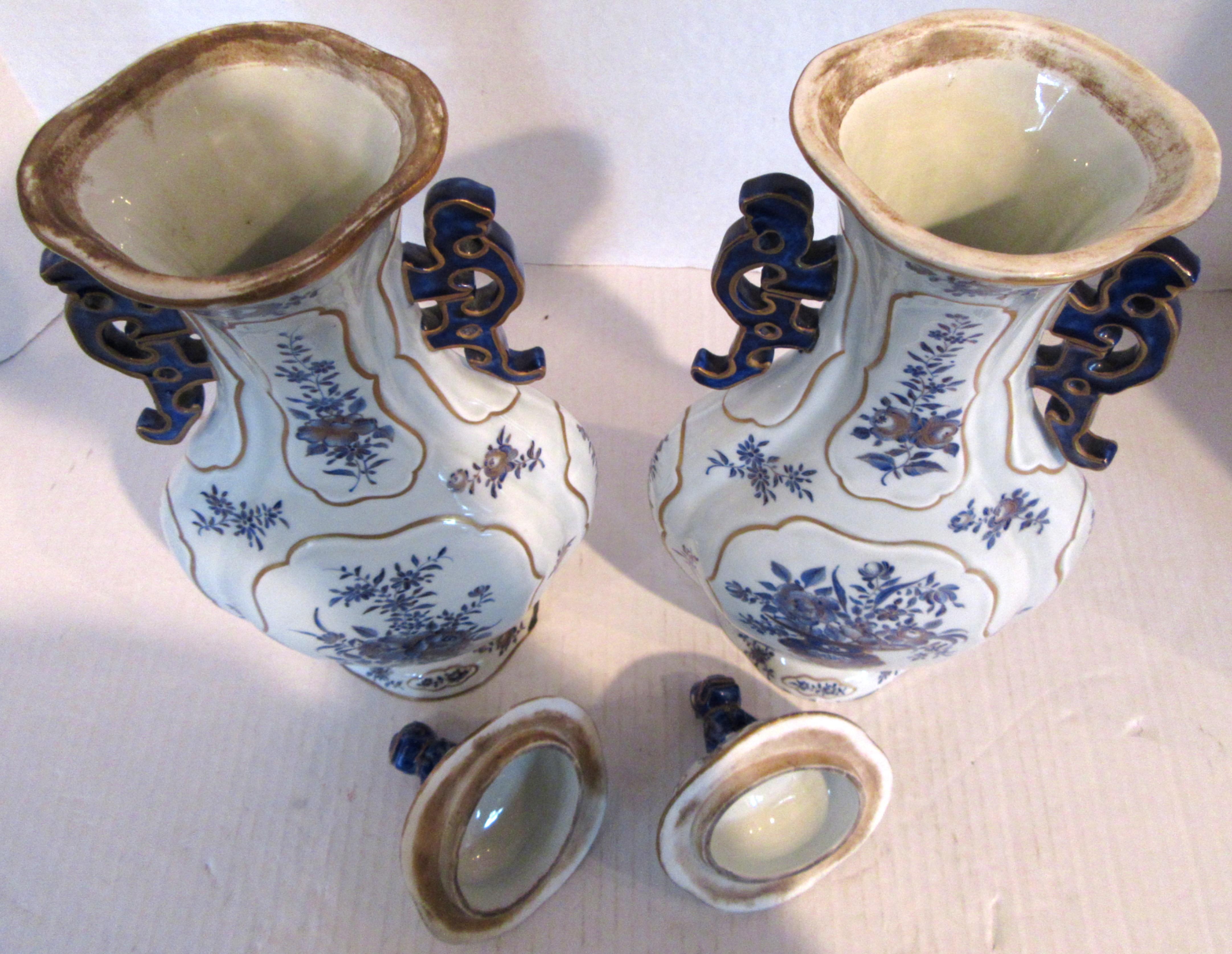 18th Century Pair of Chinese Export Blue and White Garniture Vases with Lids