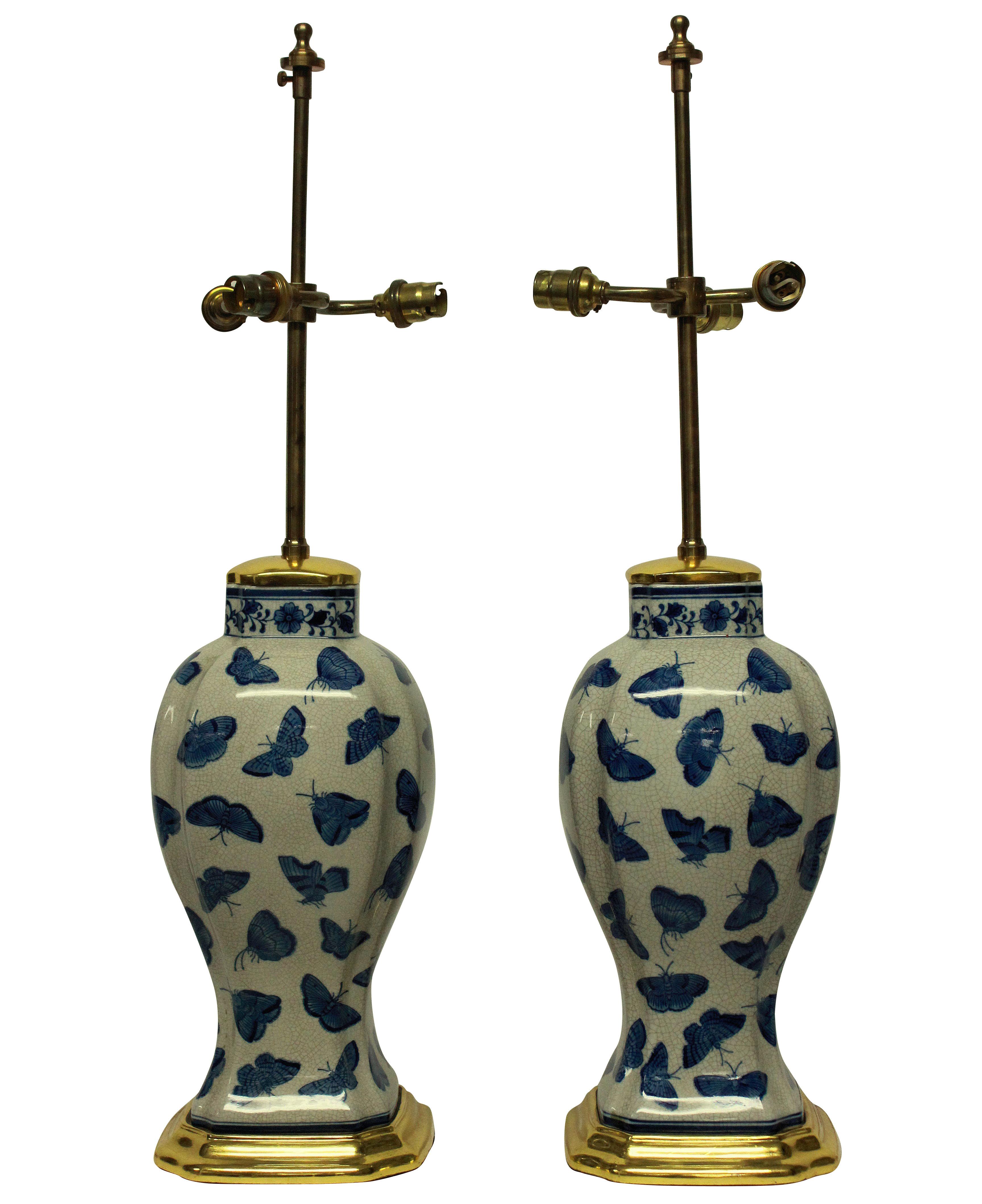 Porcelain Pair of Chinese Export Butterfly Pattern Table Lamps