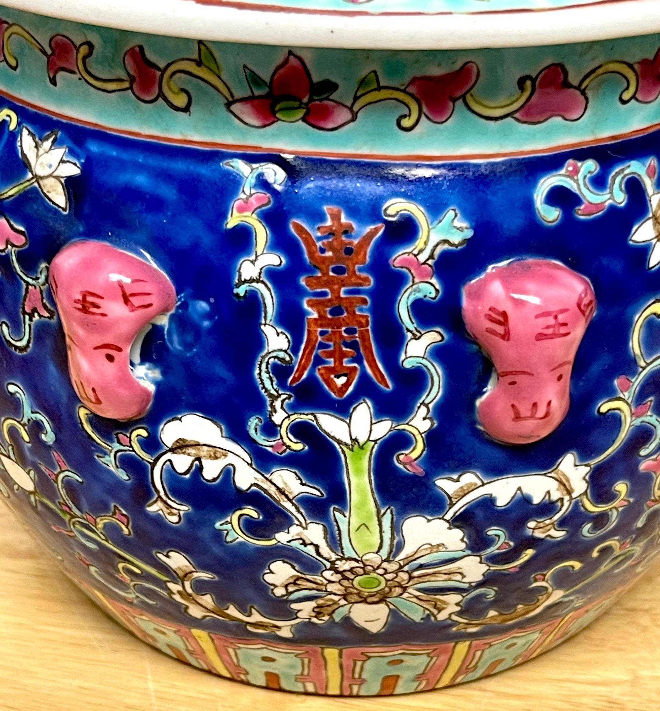 Pair of Chinese Export Famille-Rose Enameled Covered Urns & Stands  For Sale 6