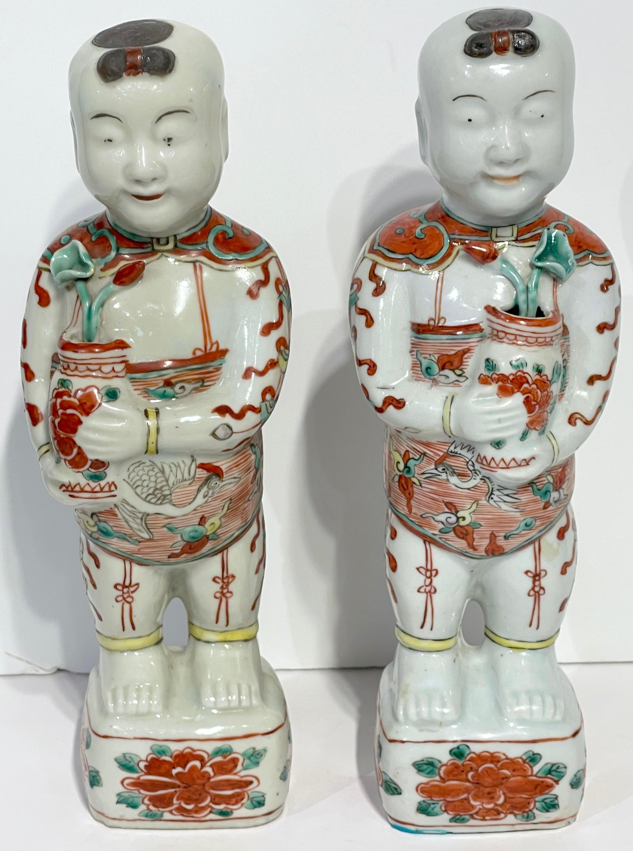 Exportation chinoise Paire d'exportations chinoises Famille Verte  Figures des jumelles éxiennes Hehe  en vente