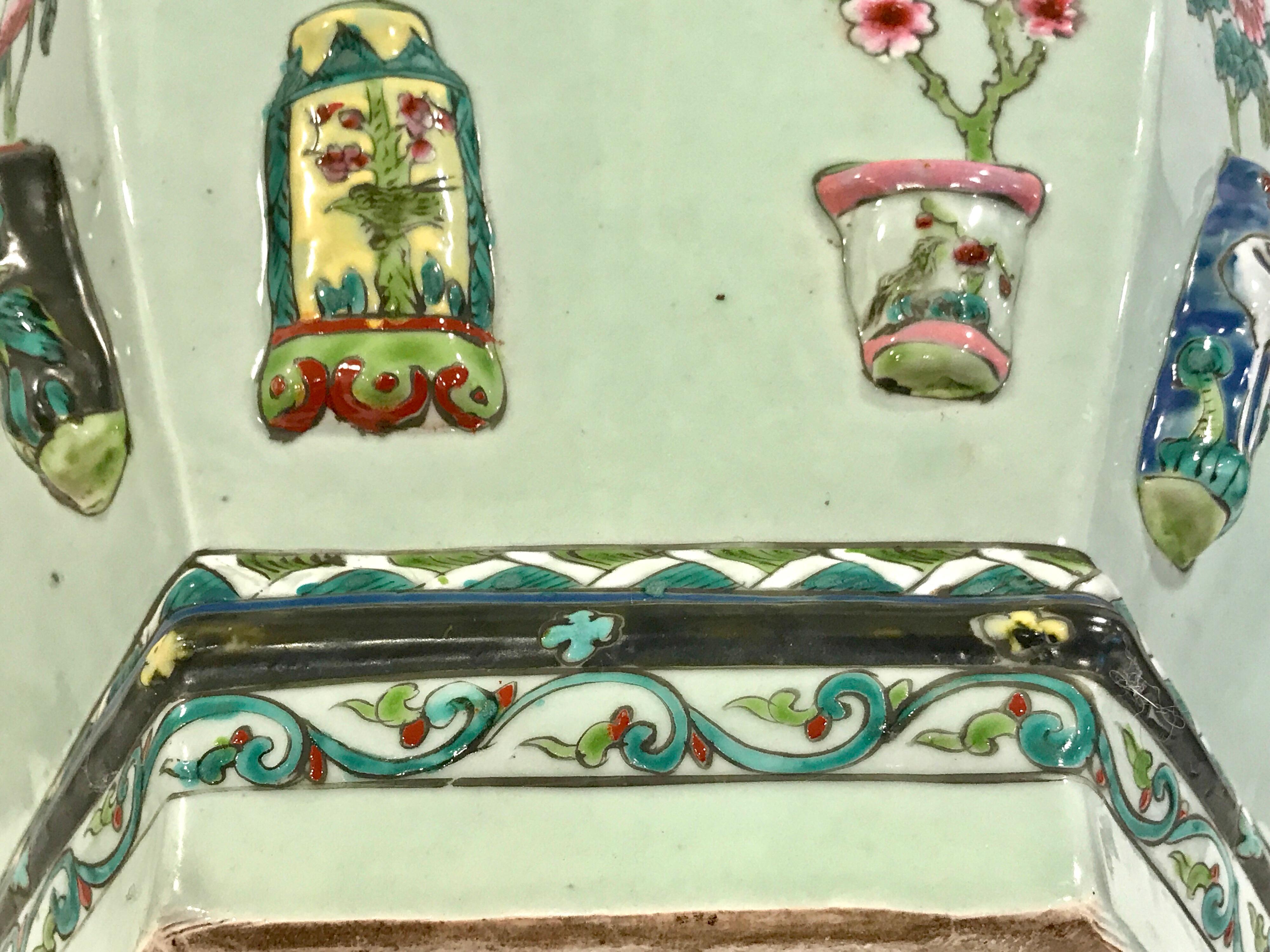 Pair of Chinese Export Famille Verte Jardinières 100 Antique Pattern, Late Qing For Sale 11