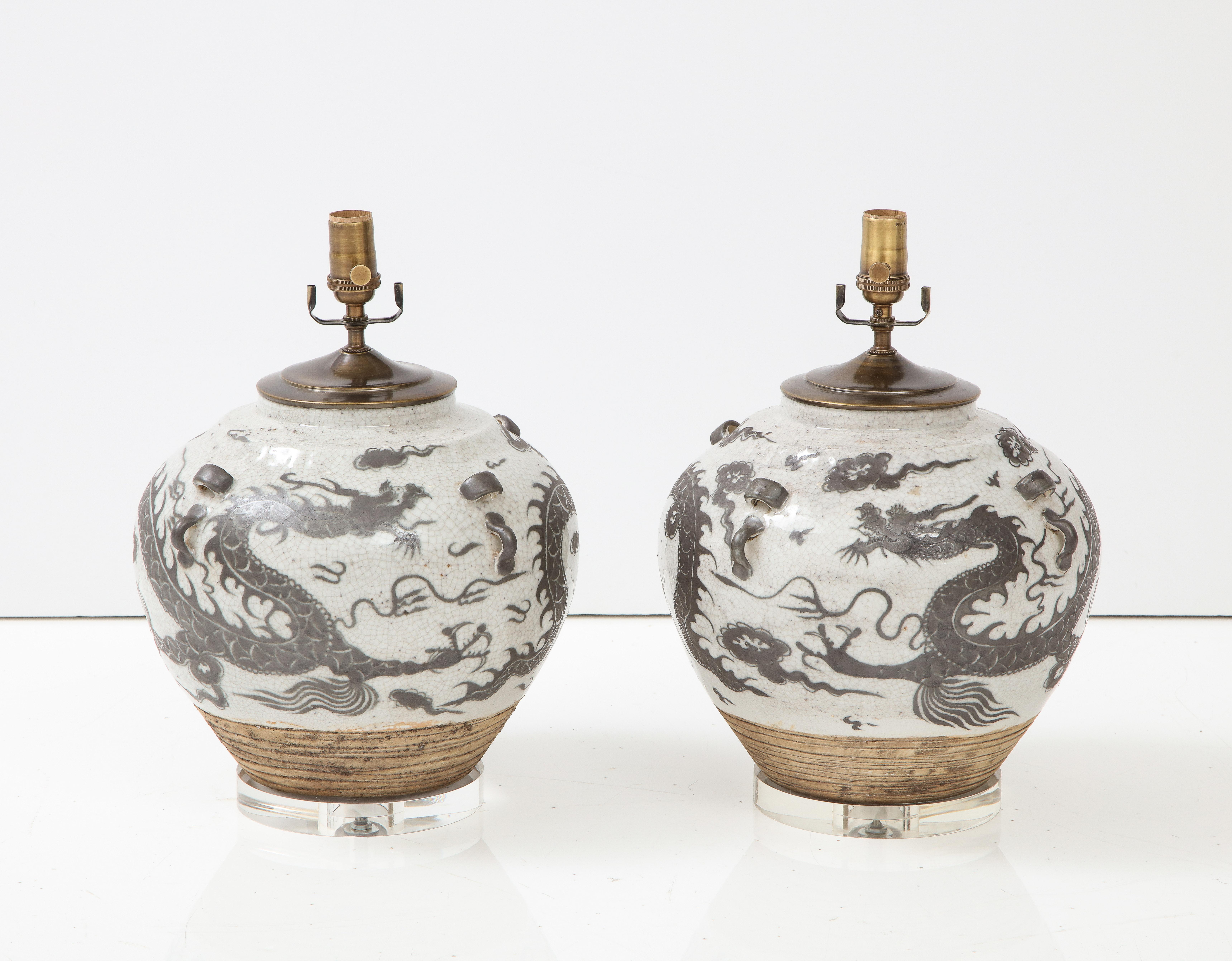 Pair of Chinese Export Lamps 8