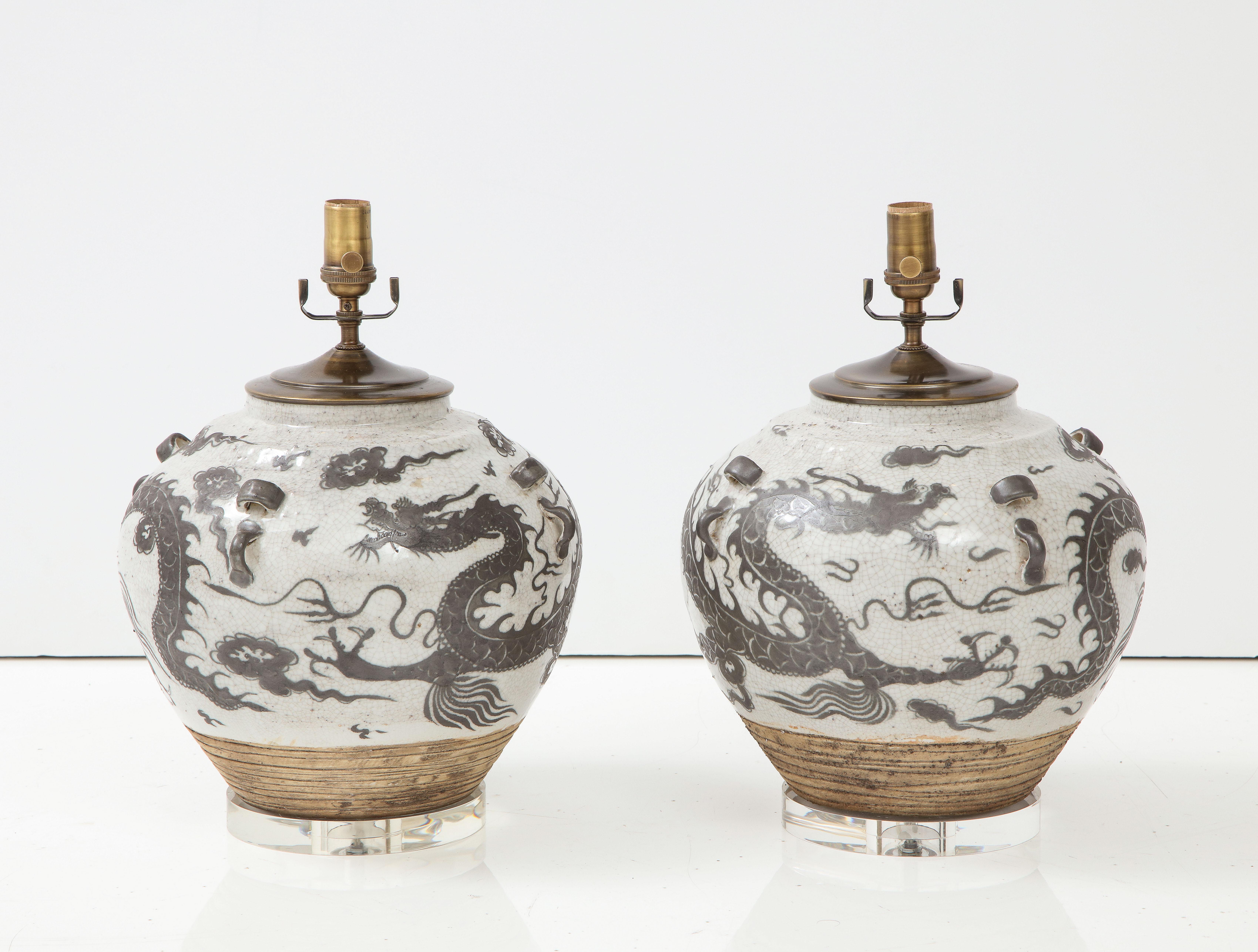 Pair of Chinese Export Lamps In Excellent Condition In New York, NY