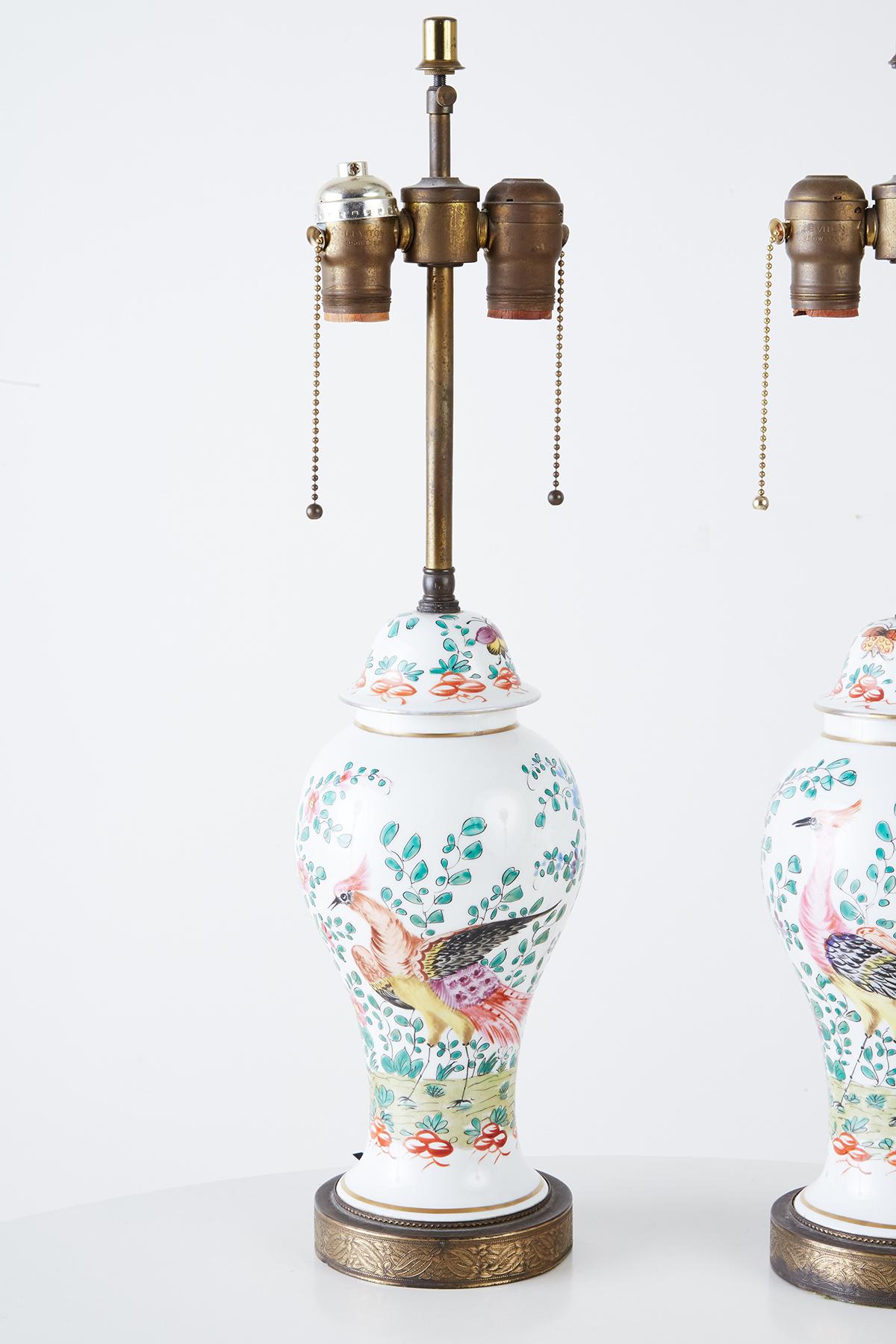 Hand-Painted Pair of English Chinoiserie Painted Porcelain Ginger Jar Lamps