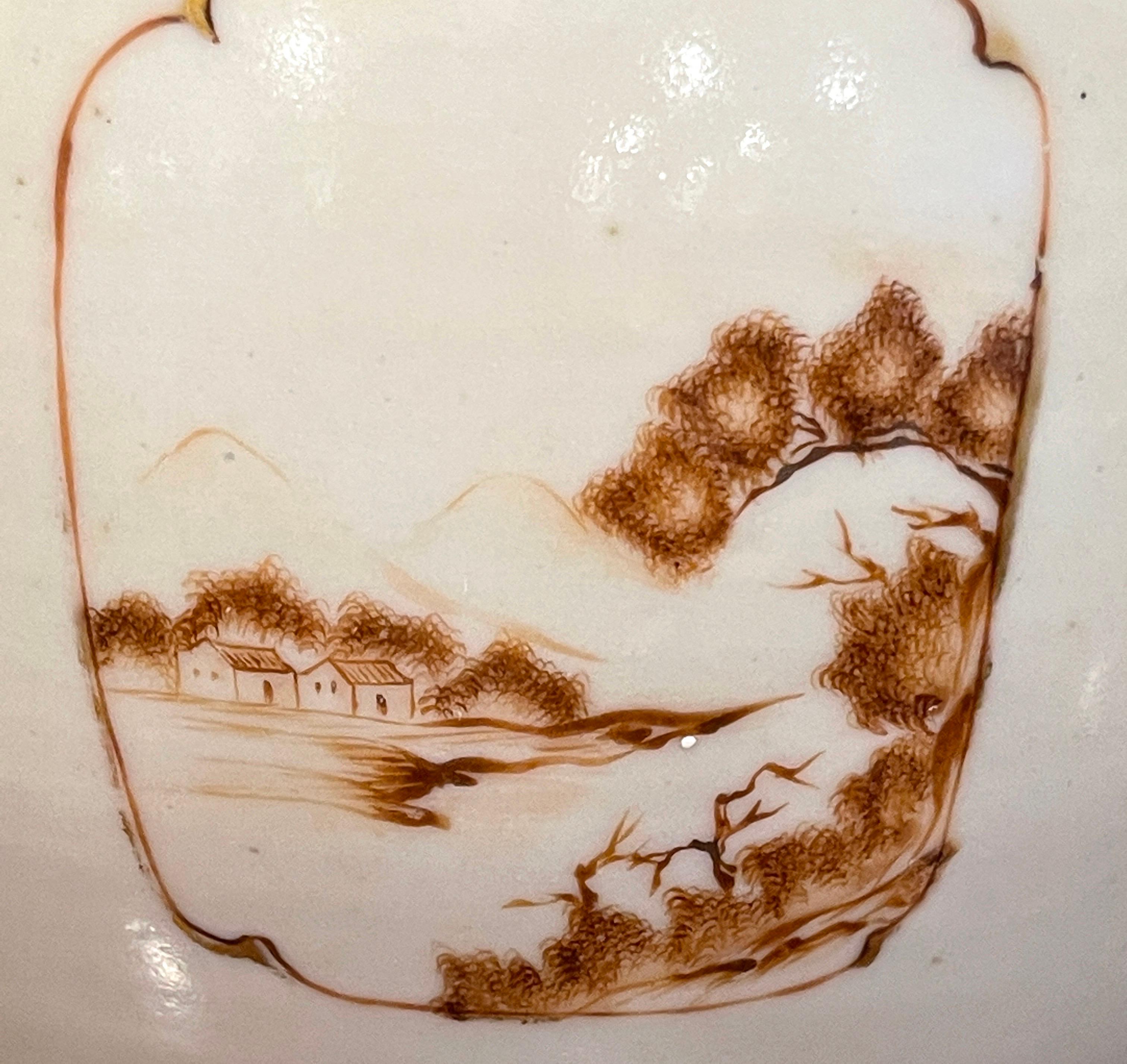 Pareja de porcelana china de exportación  Jarrones y Tapas de Paisaje American* Market en venta 2