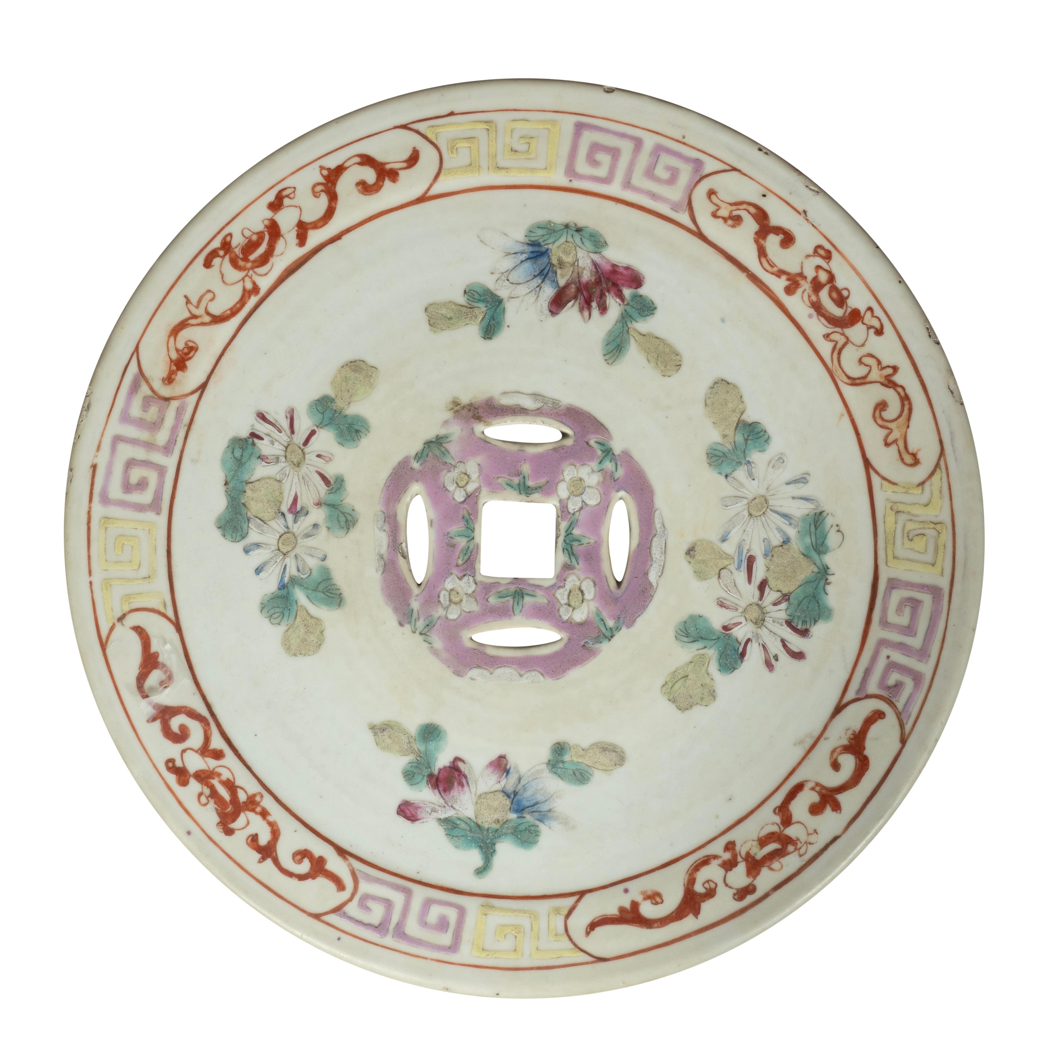 Pareja De Asientos De Jardín De Porcelana China De Exportación en venta 3