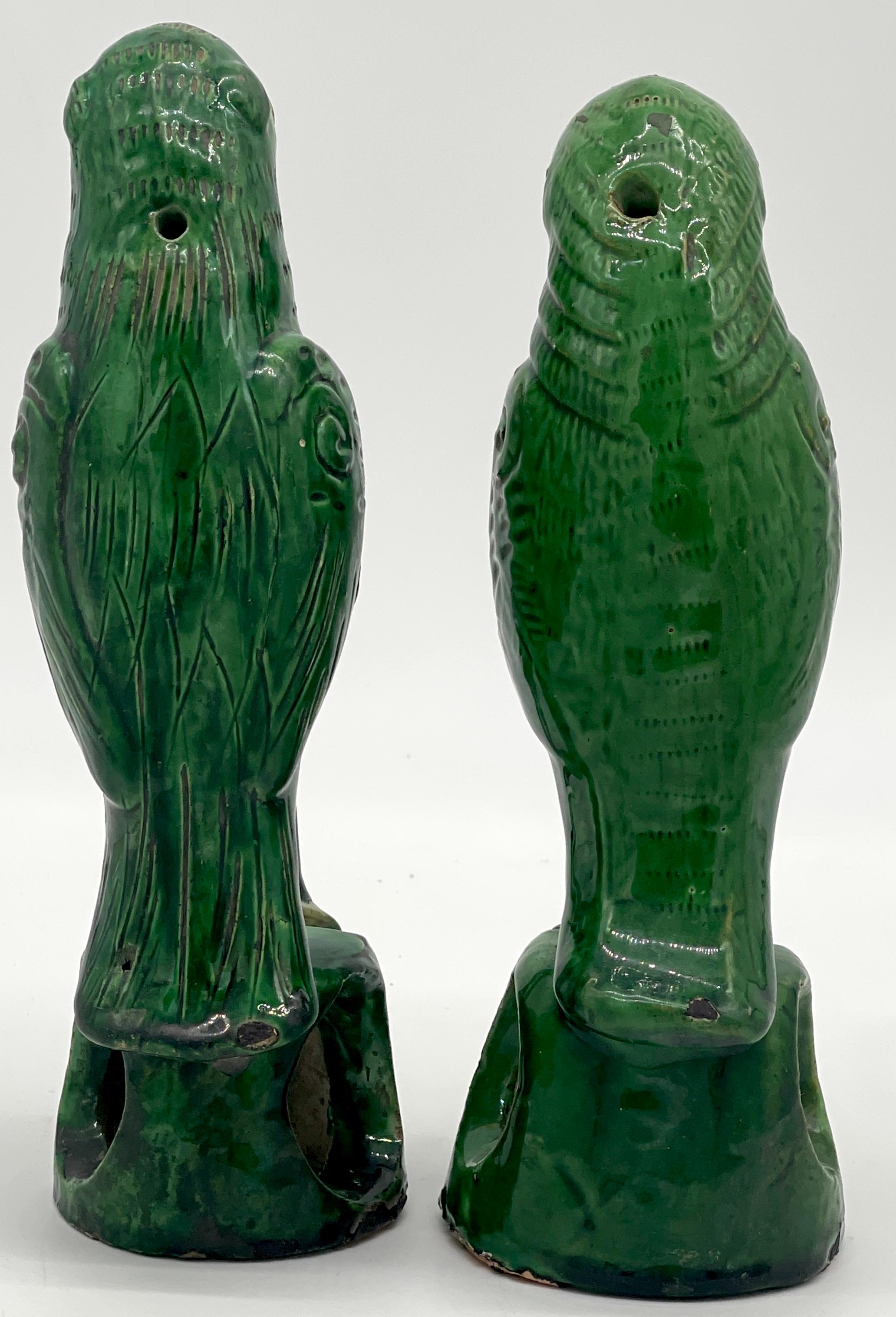 Pair of Chinese Export Porcelain Green Sancai  Glazed Parrots In Good Condition For Sale In West Palm Beach, FL