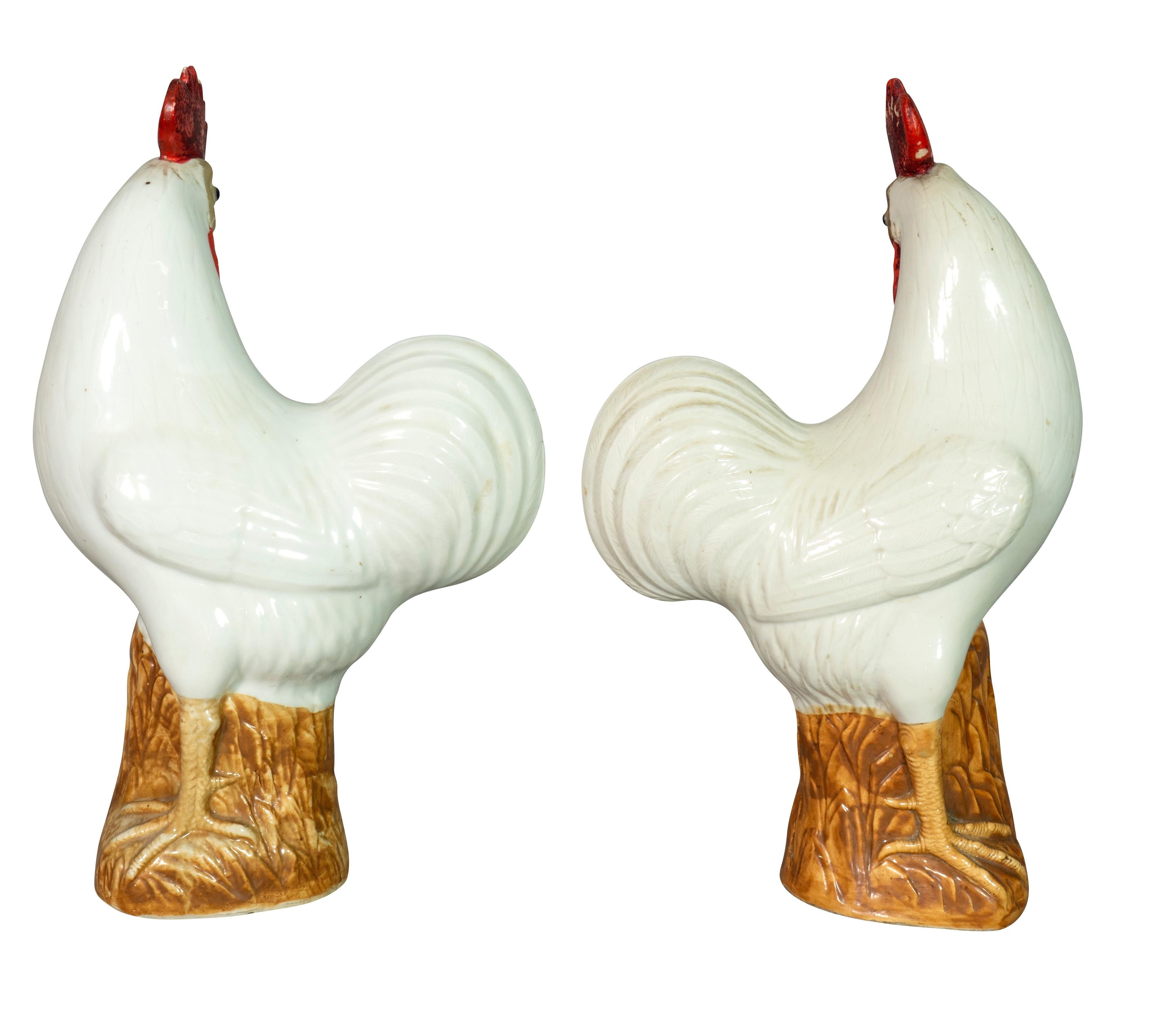 Pair of Chinese Export Porcelain Roosters In Good Condition In Essex, MA