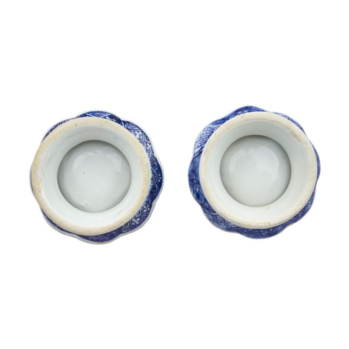 Pair of Chinese Export Porcelain Salt-Cellars, Qianlong Period '1736-1795' In Good Condition In Lisbon, PT