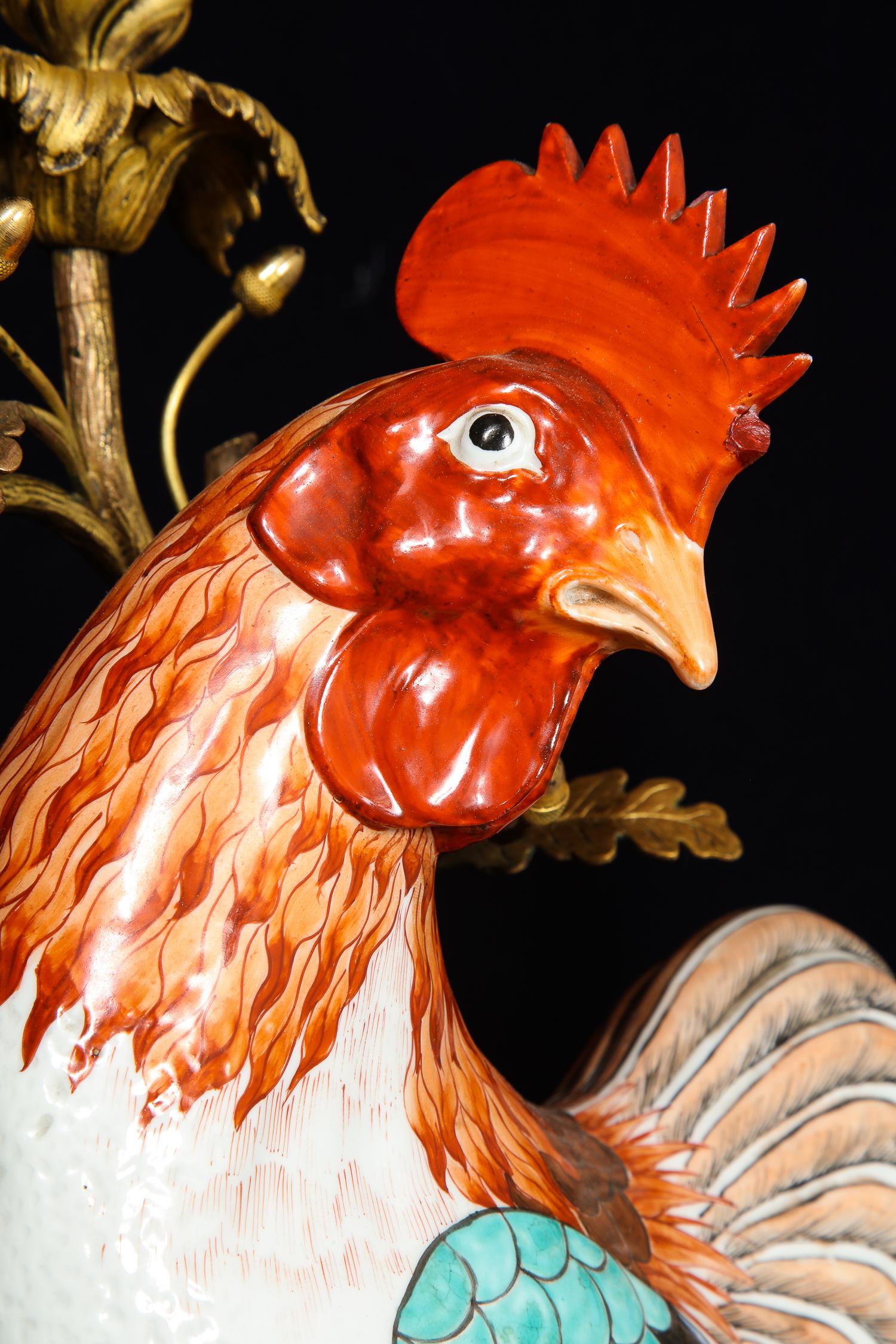 Pareja de candelabros de exportación chinos con gallo estilo Luis XVI montados en bronce dorado en venta 1