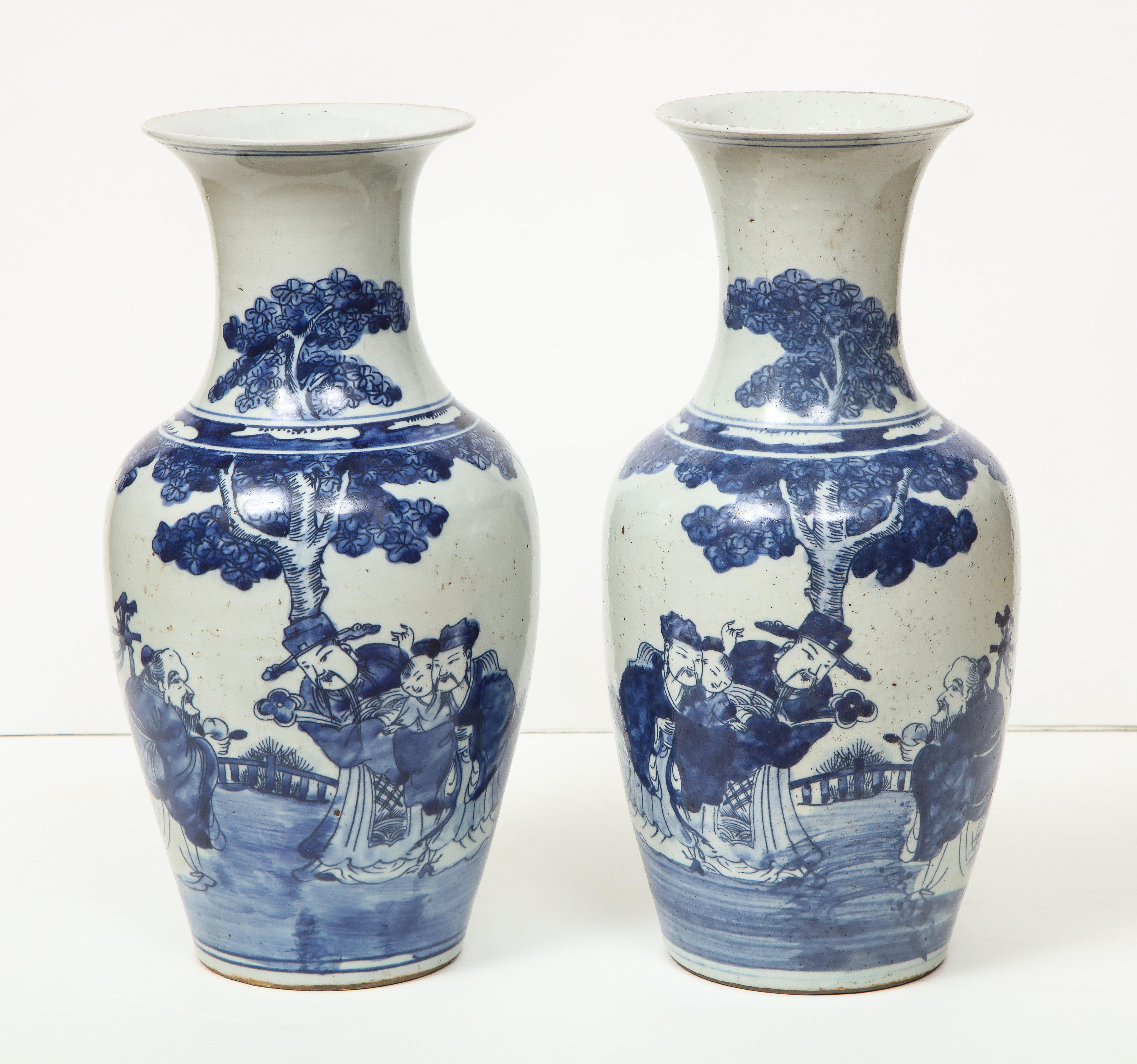 20th Century Pair of Chinese Export Vases