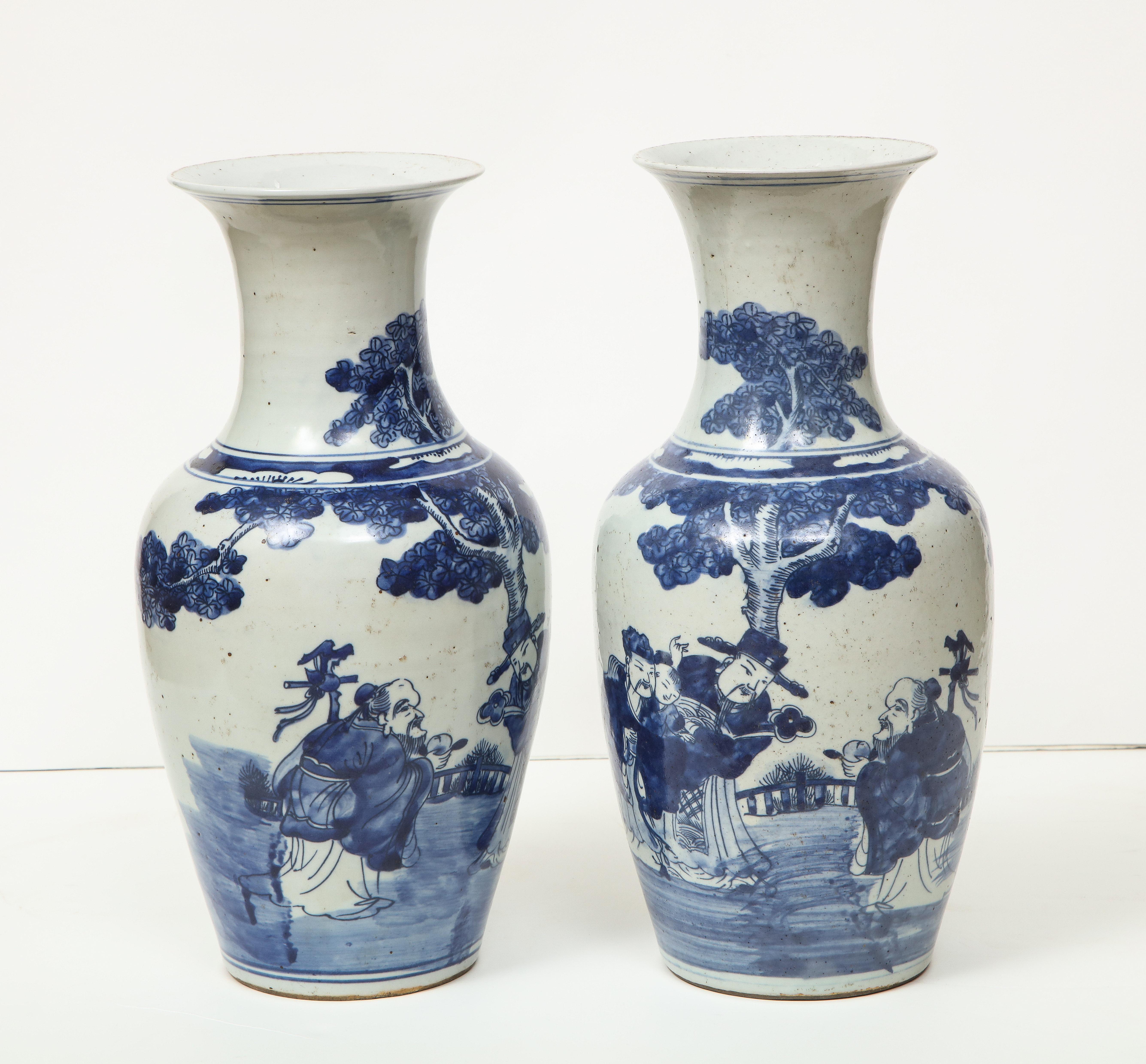 Porcelain Pair of Chinese Export Vases