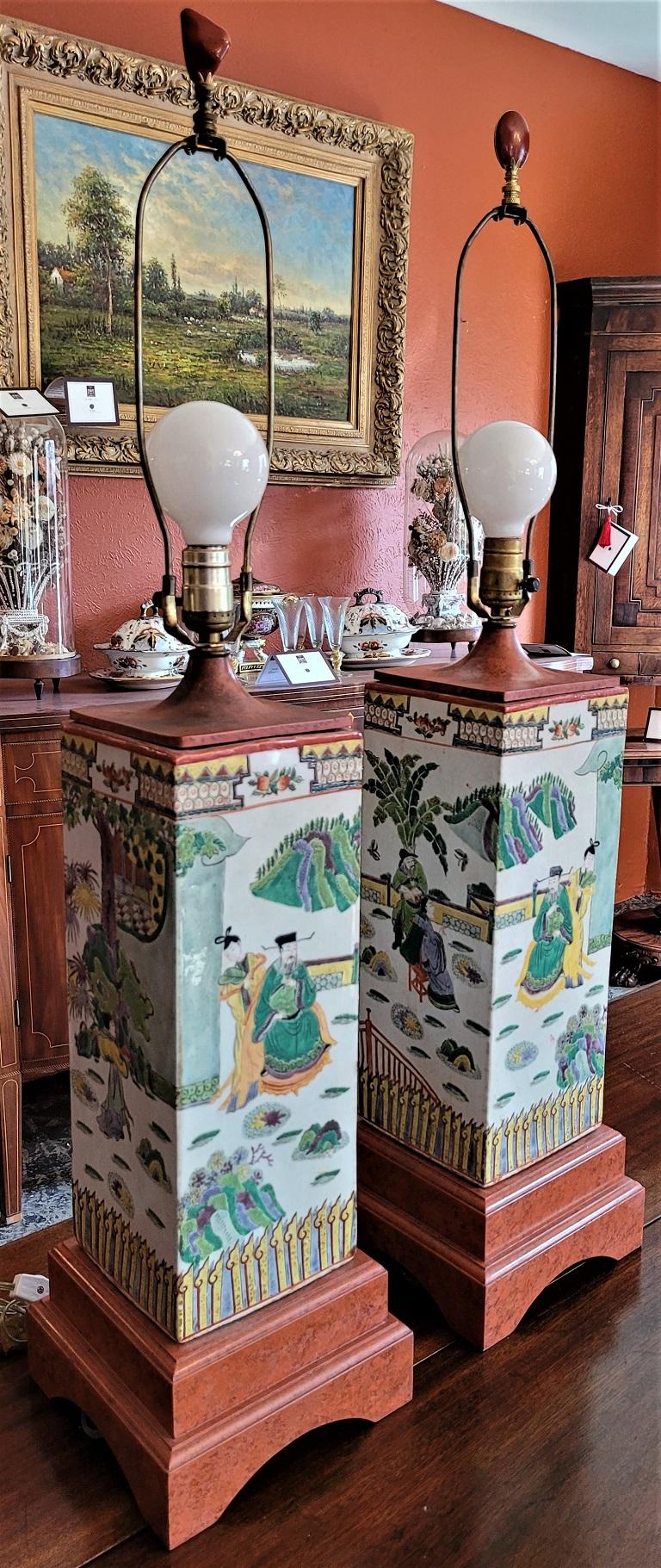 Pair of Chinese Famile Verte and Coral Tall Table Lamps For Sale 2