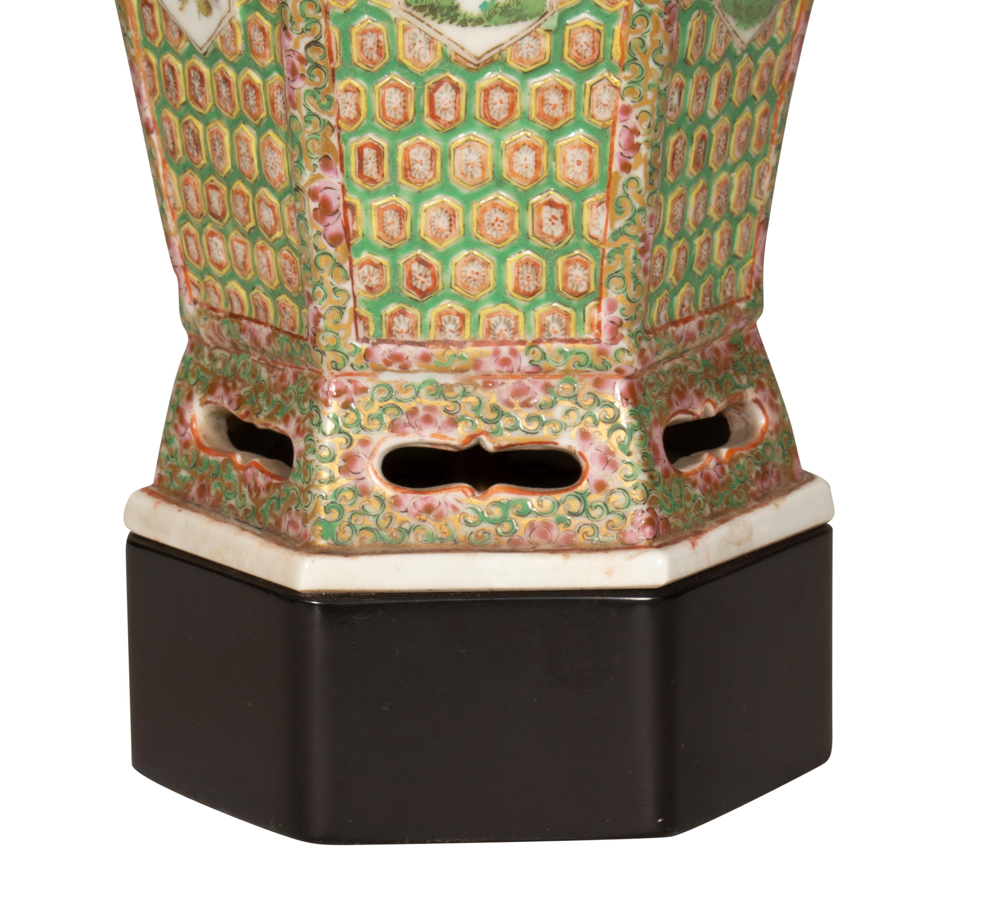 Pair Of Chinese Famille Rose Hexagonal Table Lamps In Good Condition For Sale In Essex, MA