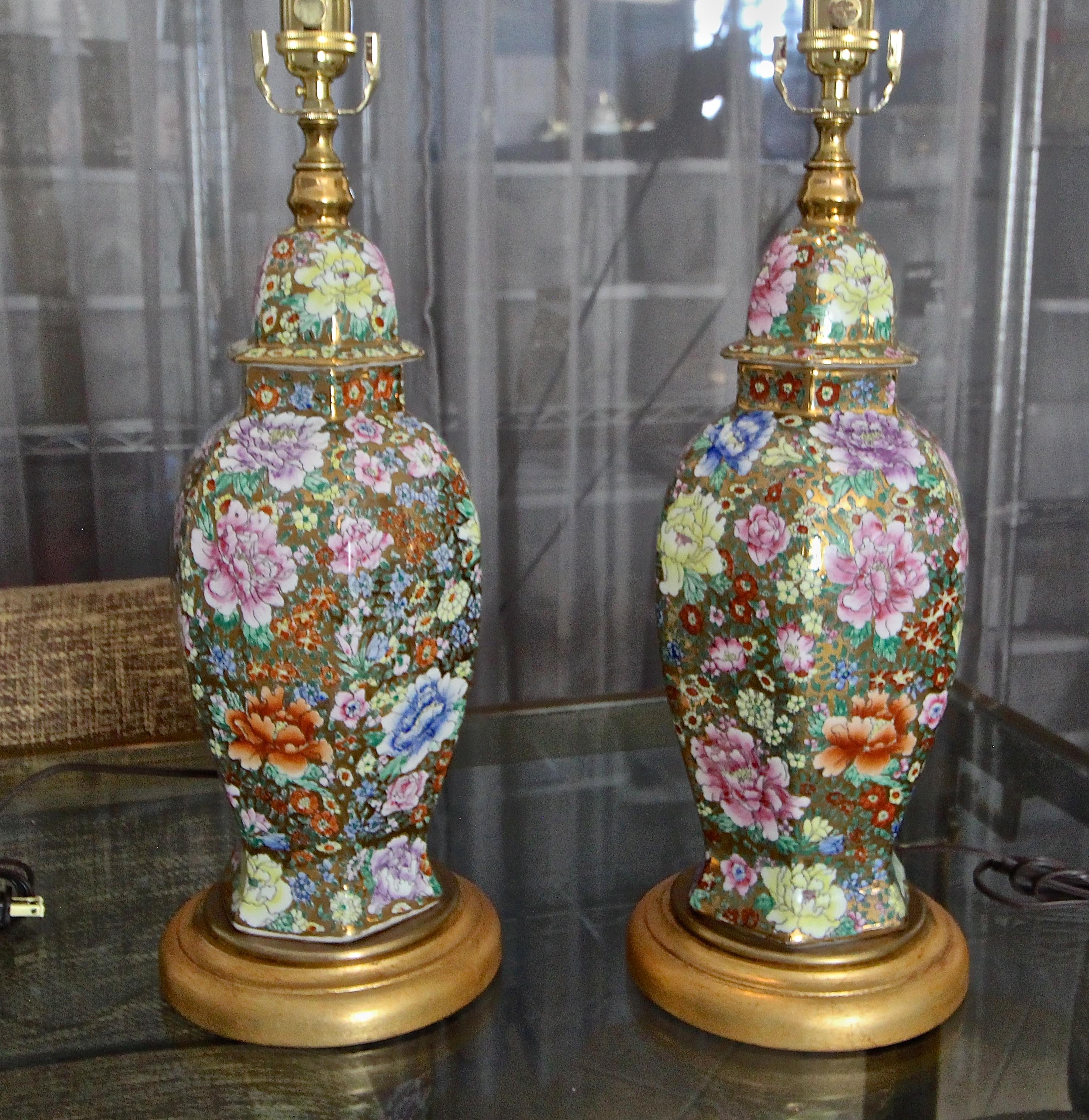 Pair of Chinese Famille Rose Millefleurs Porcelain Vase Table Lamps 14