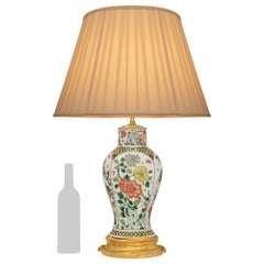 Paar Lampen aus chinesischem Famille Rose Porzellan und französischem Ormolu