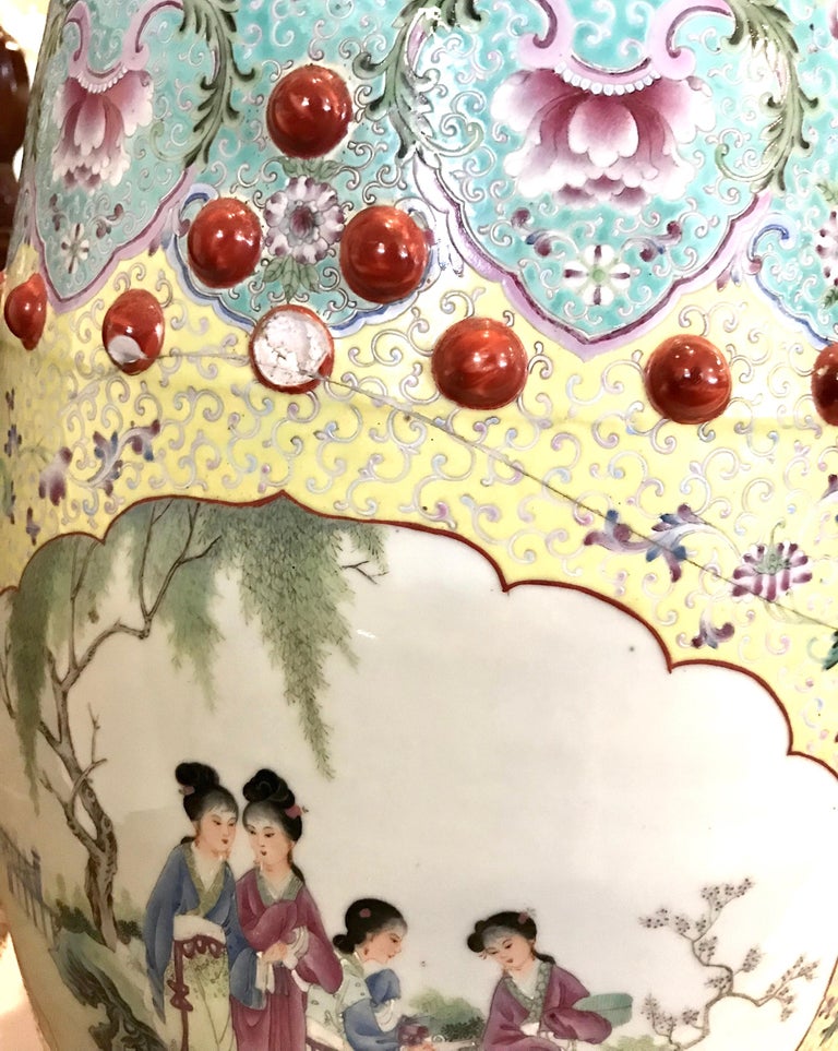Paar chinesische Famille Rose Porzellan Garten Hocker Sitze bei 1stDibs