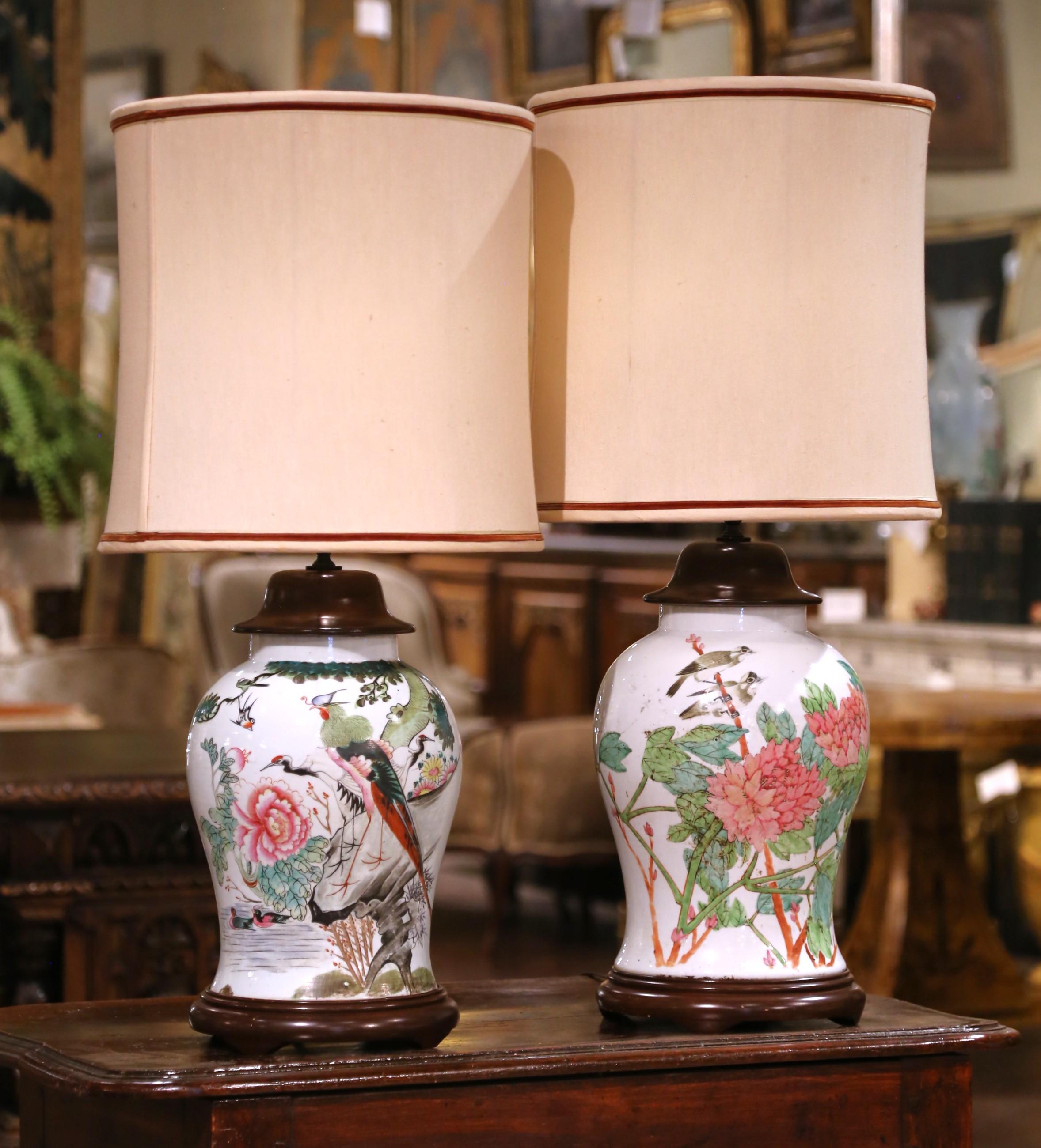 20th Century Pair of Chinese Famille Rose Porcelain Lamps with Birds, Flowers and Calligraphy For Sale