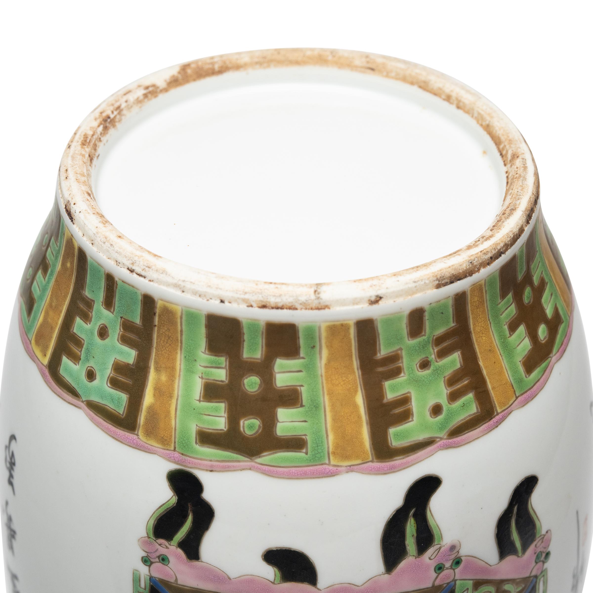 Émaillé Paire de vases chinois Famille Verte avec encensoirs anciens, vers 1900 en vente