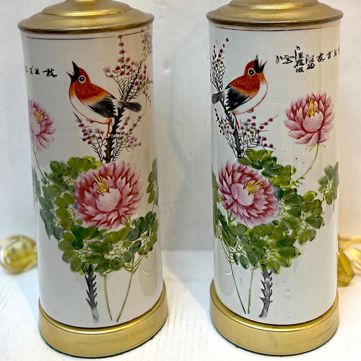 Chinois Paire de lampes chinoises à fleurs en vente