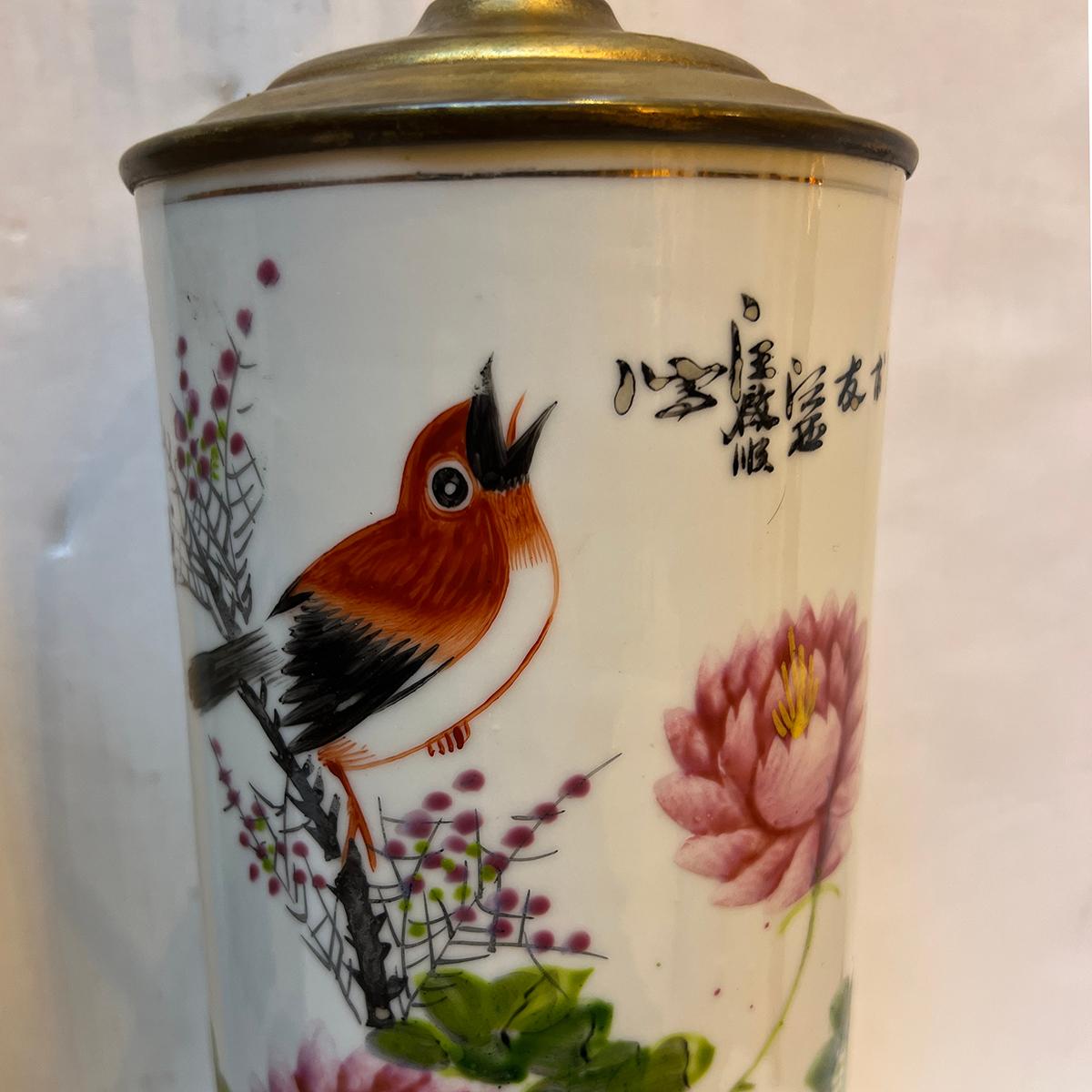 Début du 20ème siècle Paire de lampes chinoises à fleurs en vente