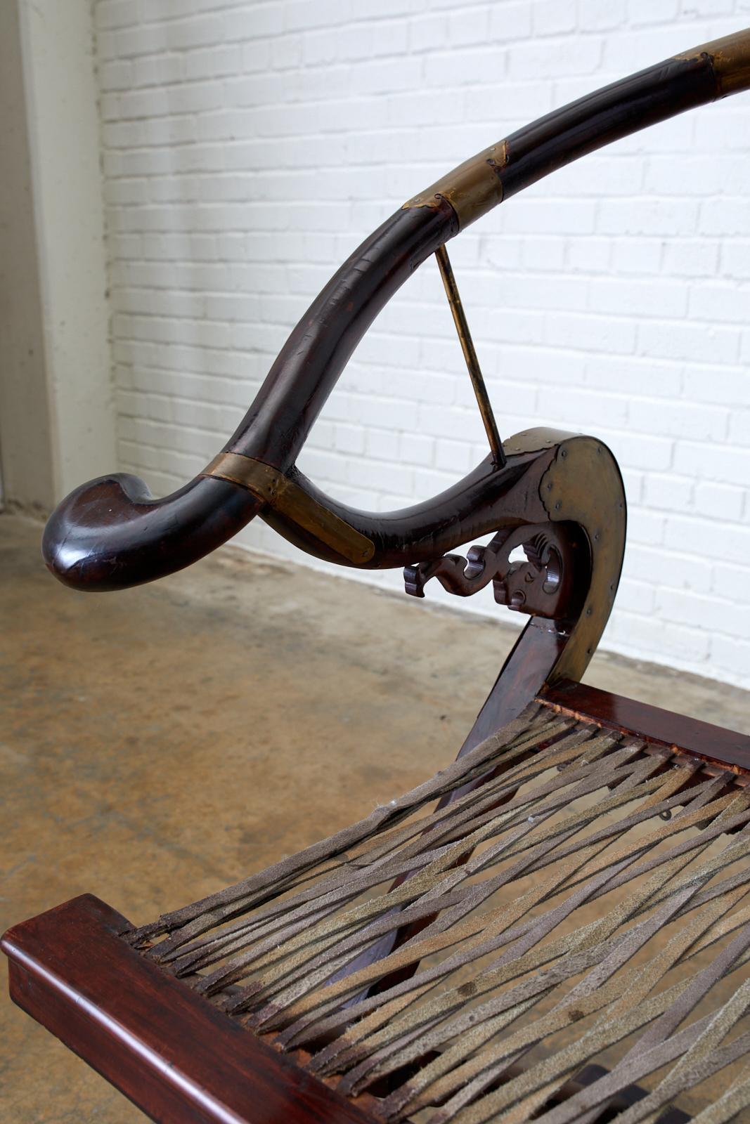Paire de fauteuils chinois pliants Jiaoyi en fer à cheval 2